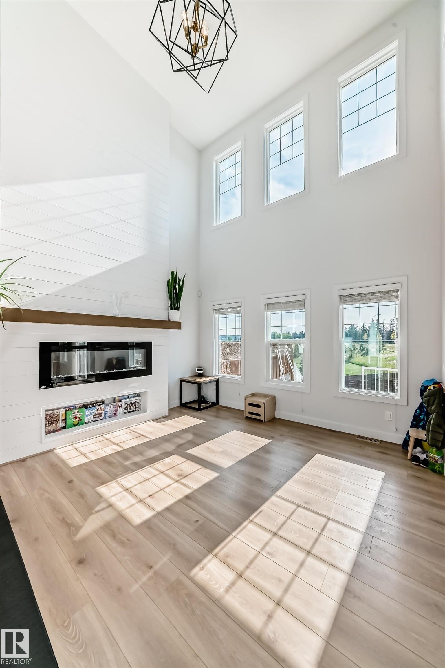 71 Jamison Crescent, St. Albert, AB - Indoor Photo Showing Other Room