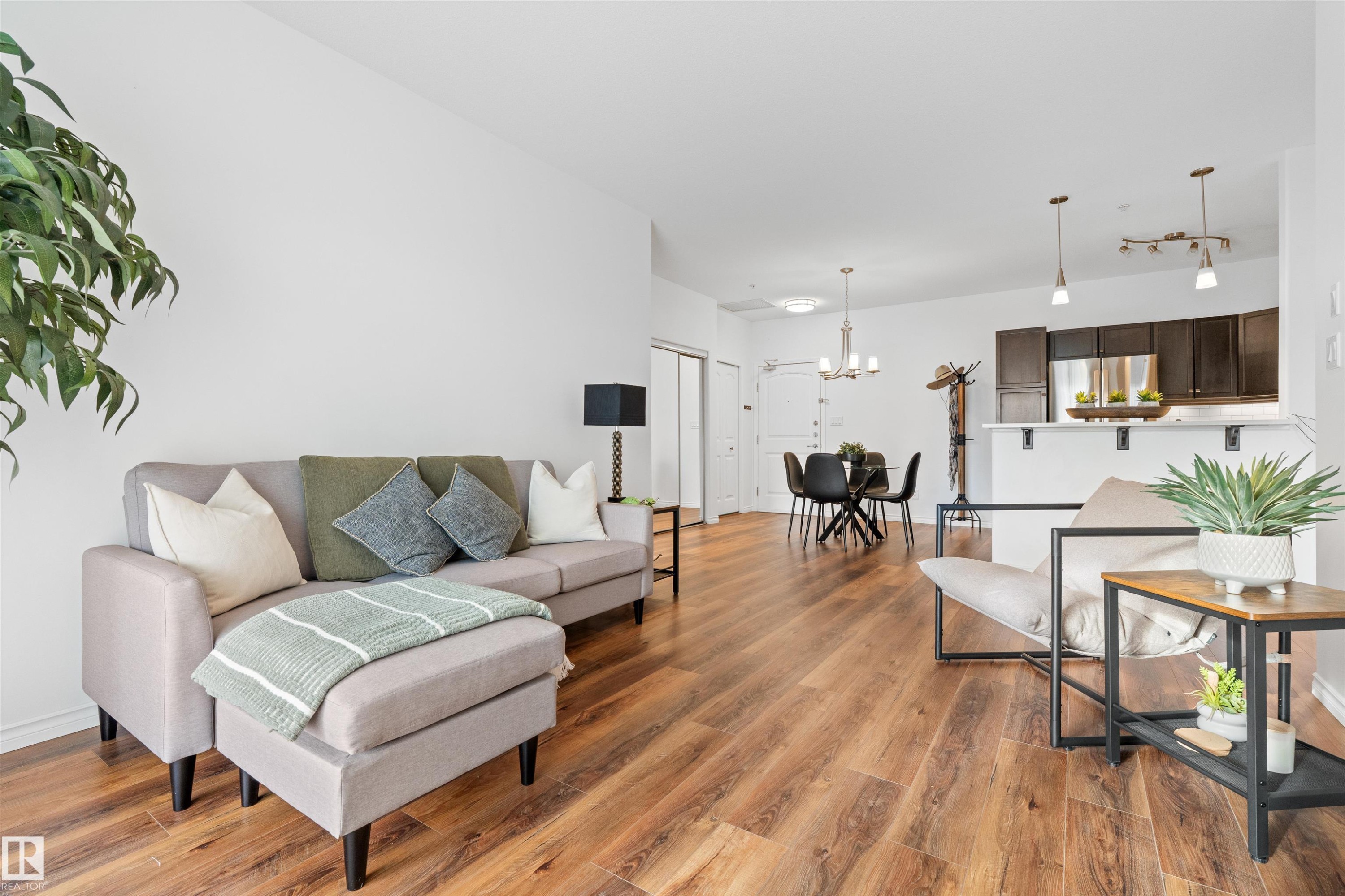 Edmonton, AB - Indoor Photo Showing Living Room