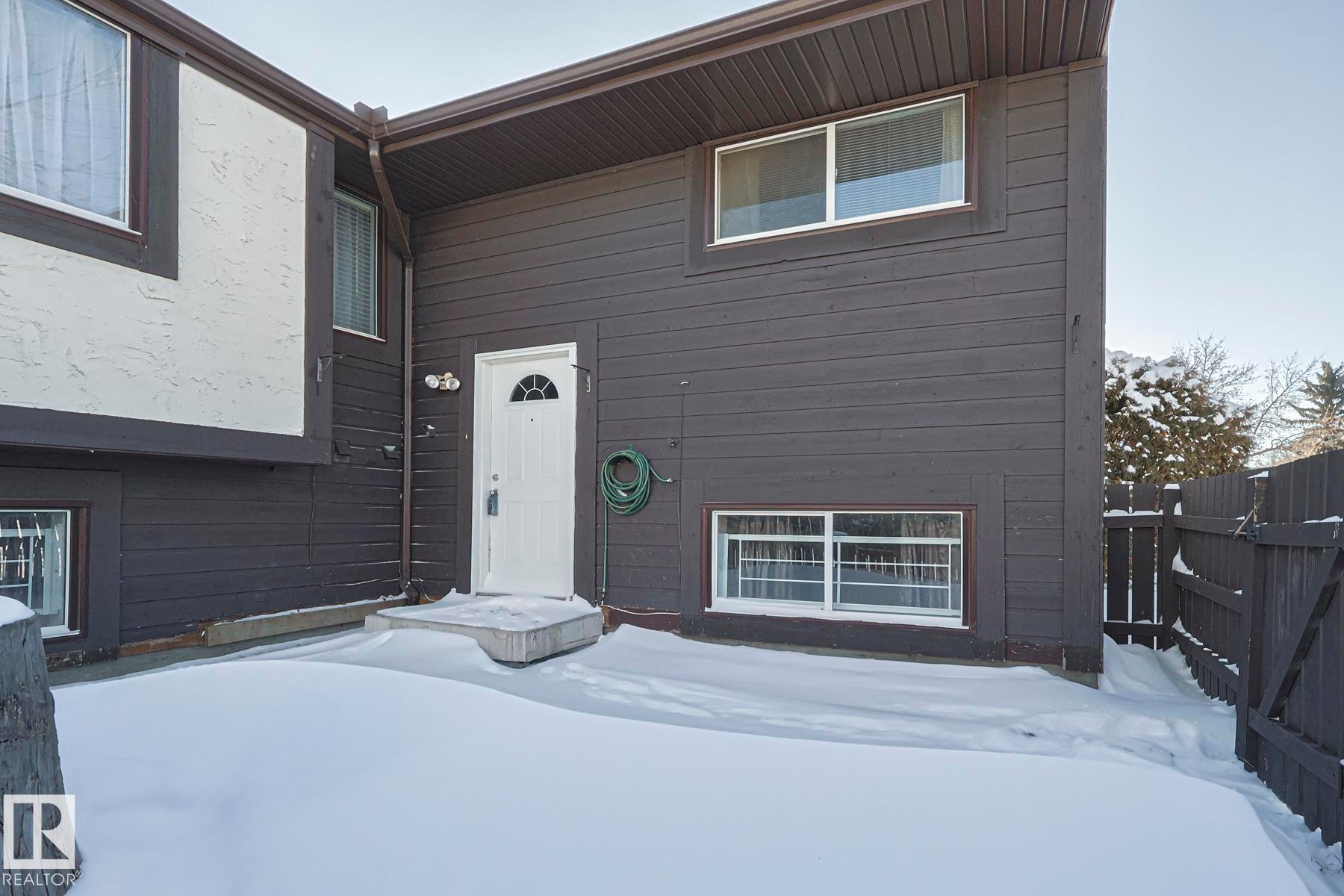View of front of property - 1526 69 Street Nw, Edmonton, AB - Outdoor With Exterior