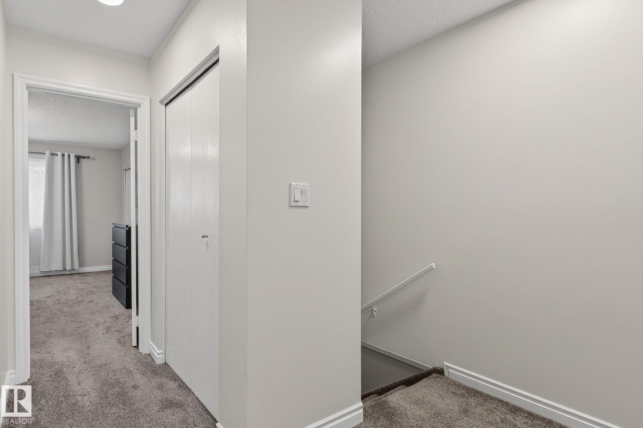 11349 22 Avenue, Edmonton, AB - Indoor Photo Showing Other Room