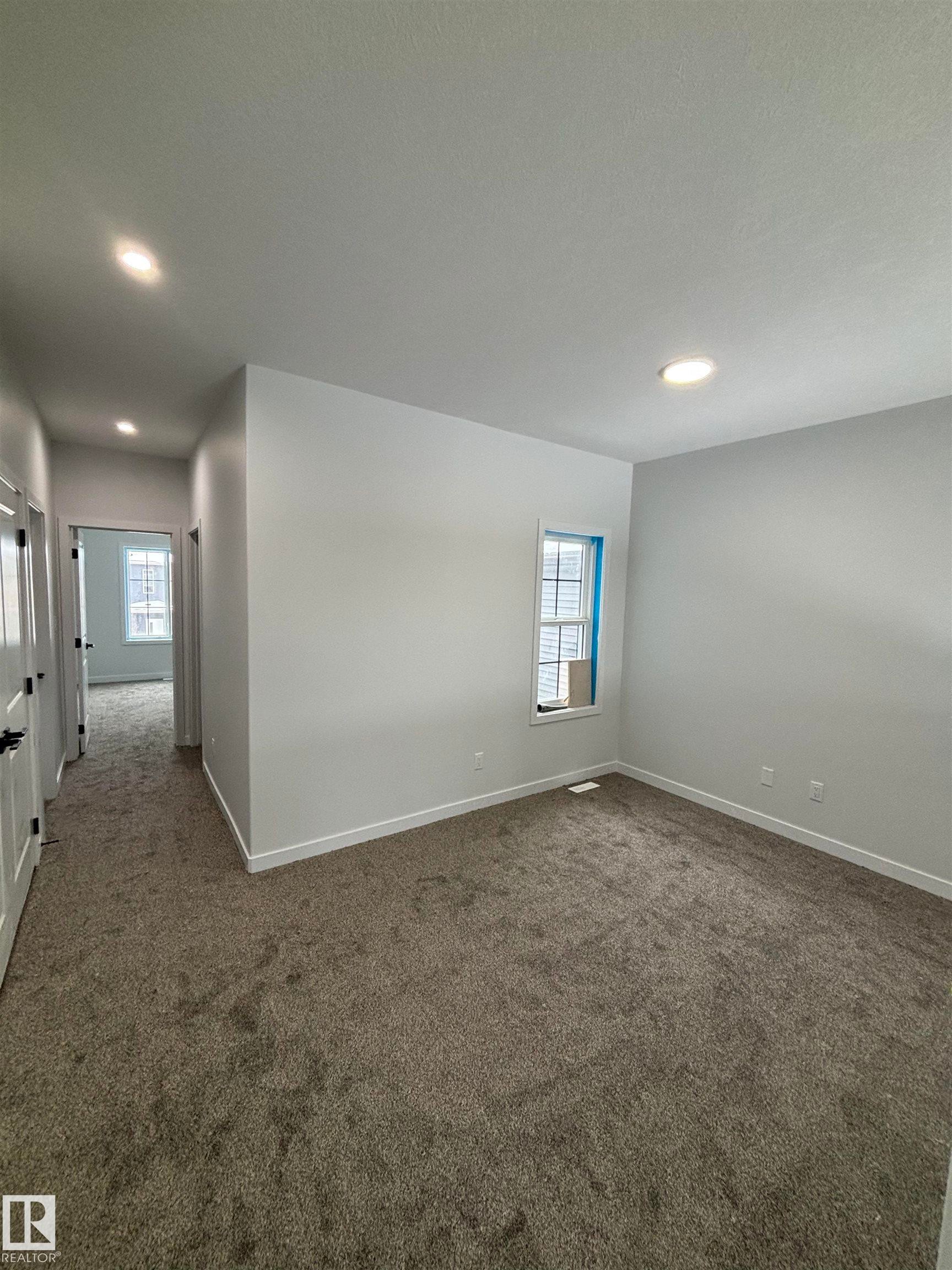 1527 Siskin Link Link, Edmonton, AB - Indoor Photo Showing Other Room