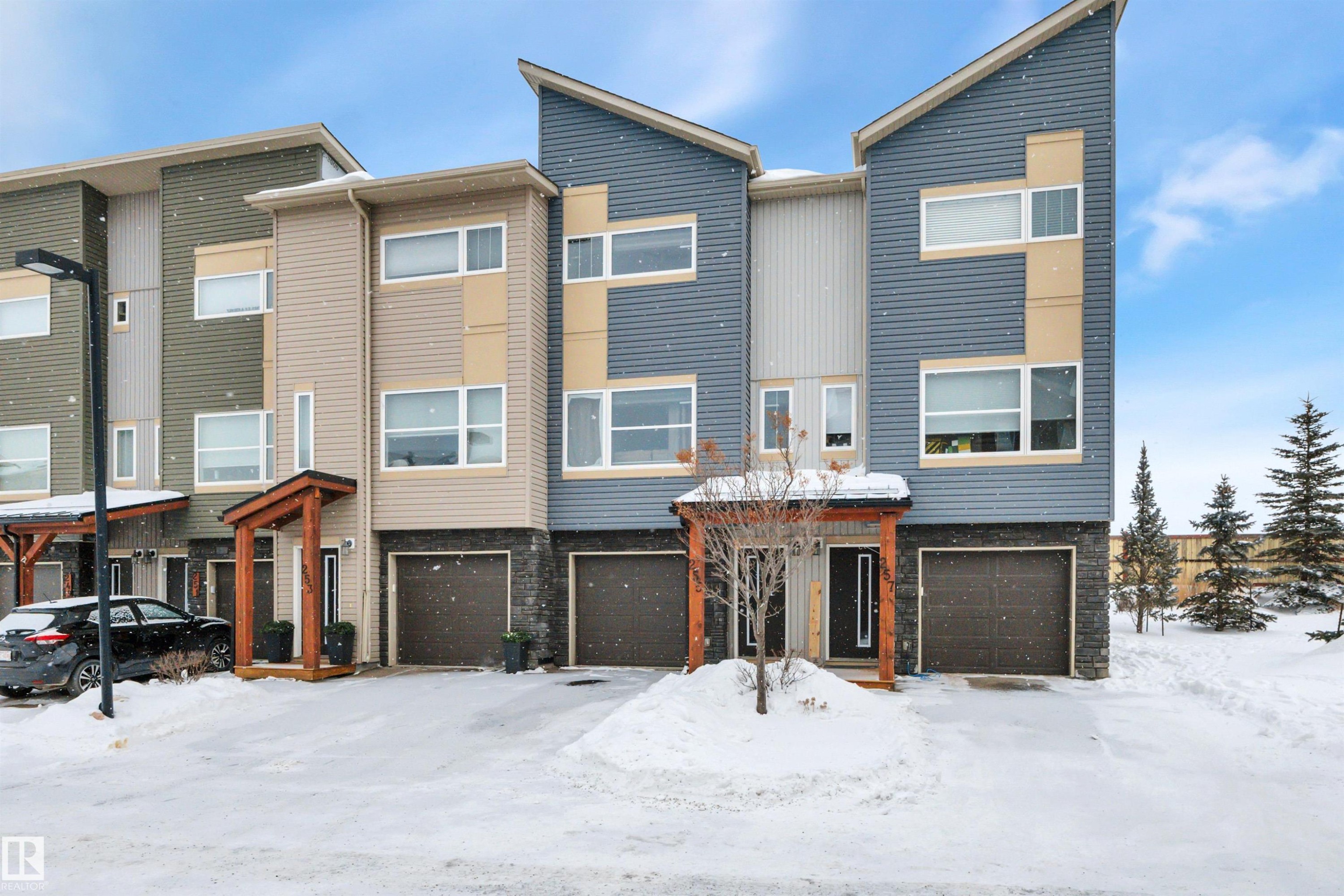 255 401 Southfork Drive, Leduc, AB - Outdoor With Facade