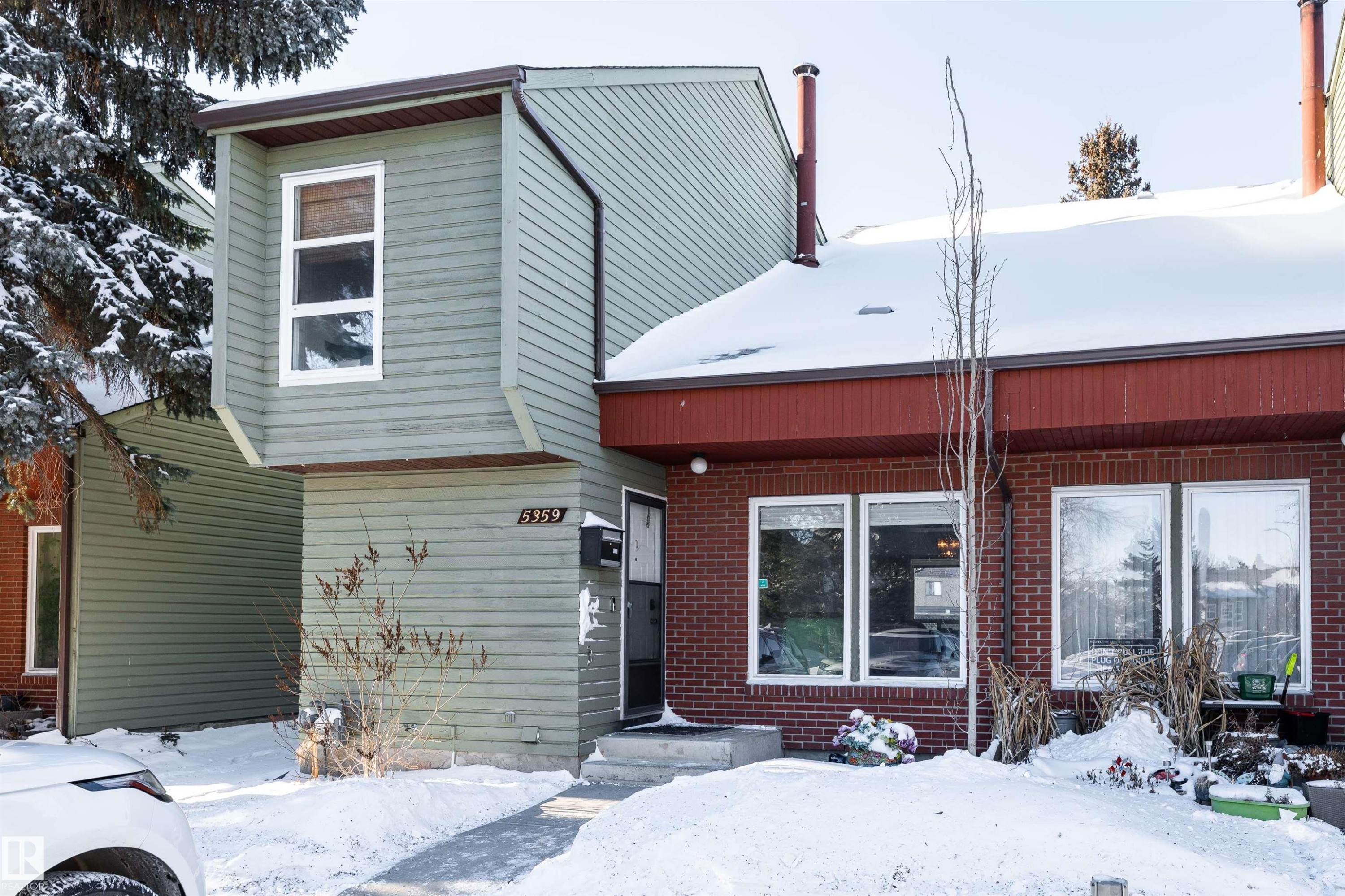 5359 Hill View Crescent, Edmonton, AB - Outdoor