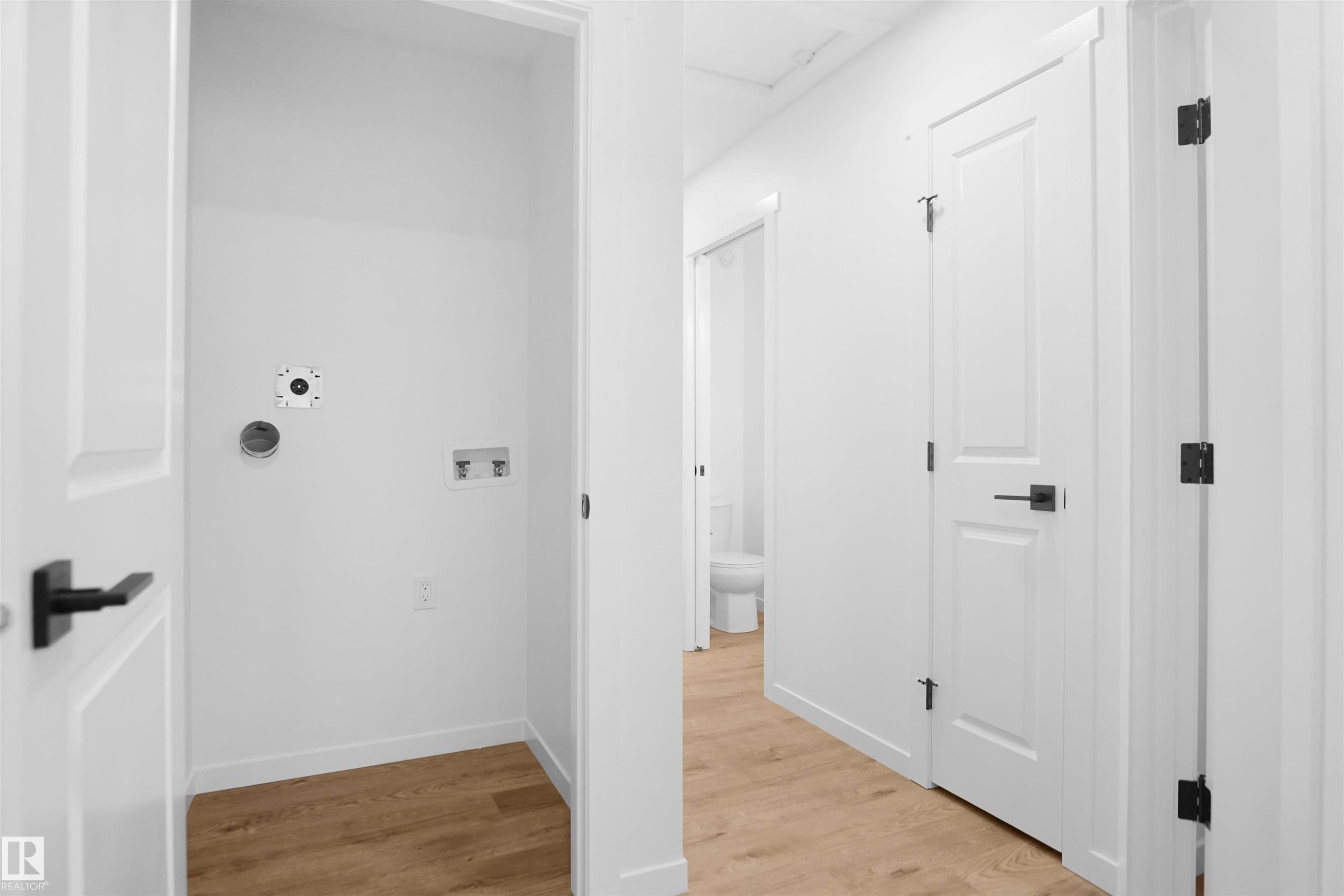 2103 210 Street, Edmonton, AB - Indoor Photo Showing Other Room