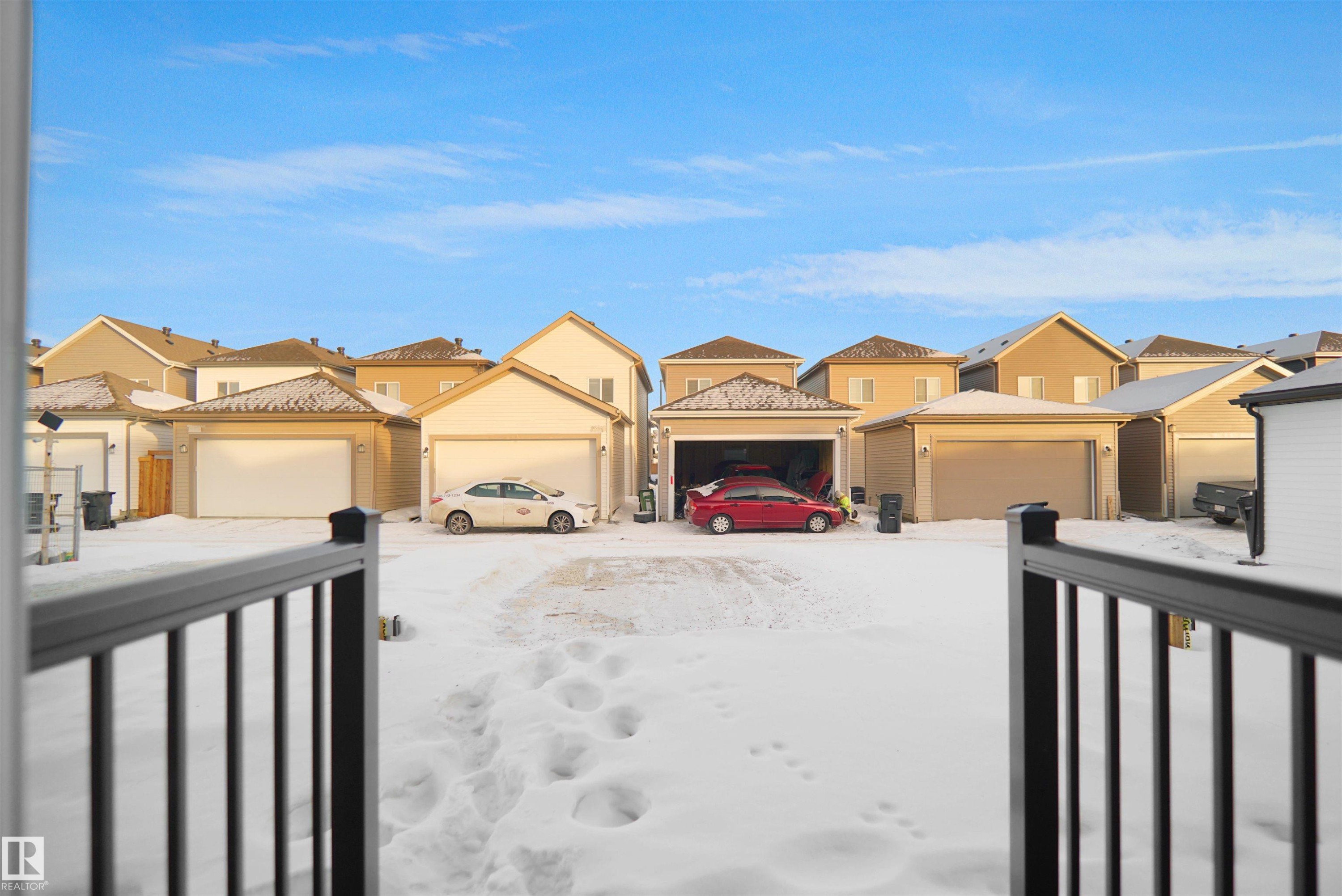 2103 210 Street, Edmonton, AB - Outdoor