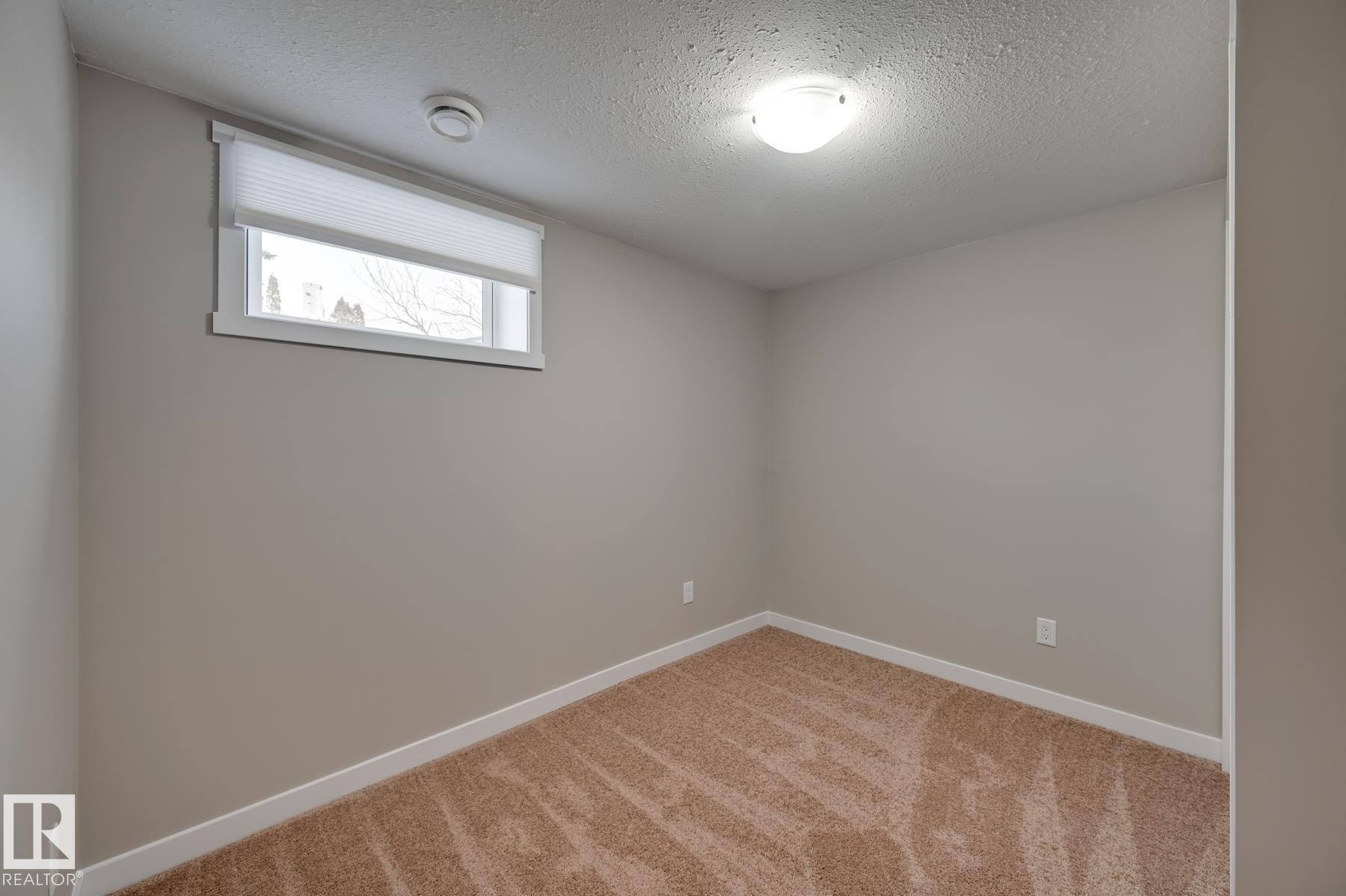 14903 77 Street, Edmonton, AB - Indoor Photo Showing Other Room