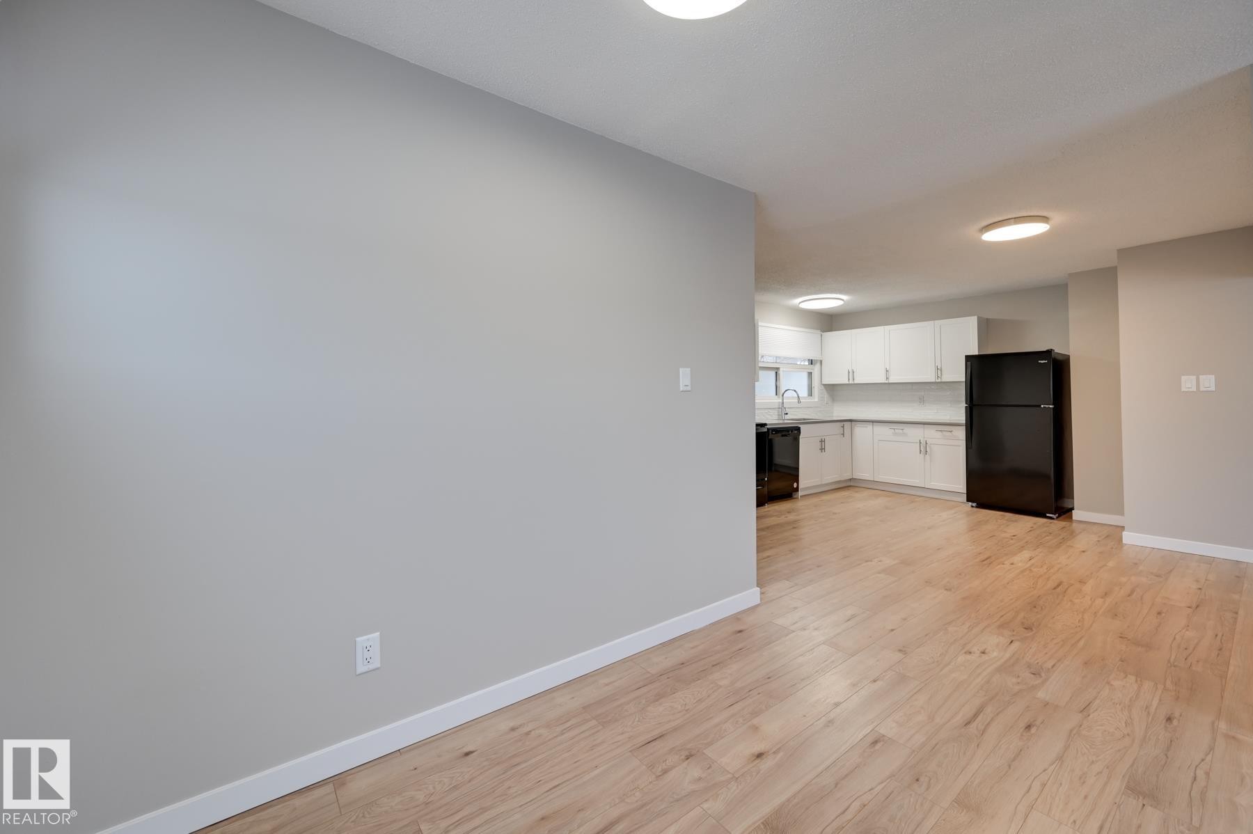 14903 77 Street, Edmonton, AB - Indoor