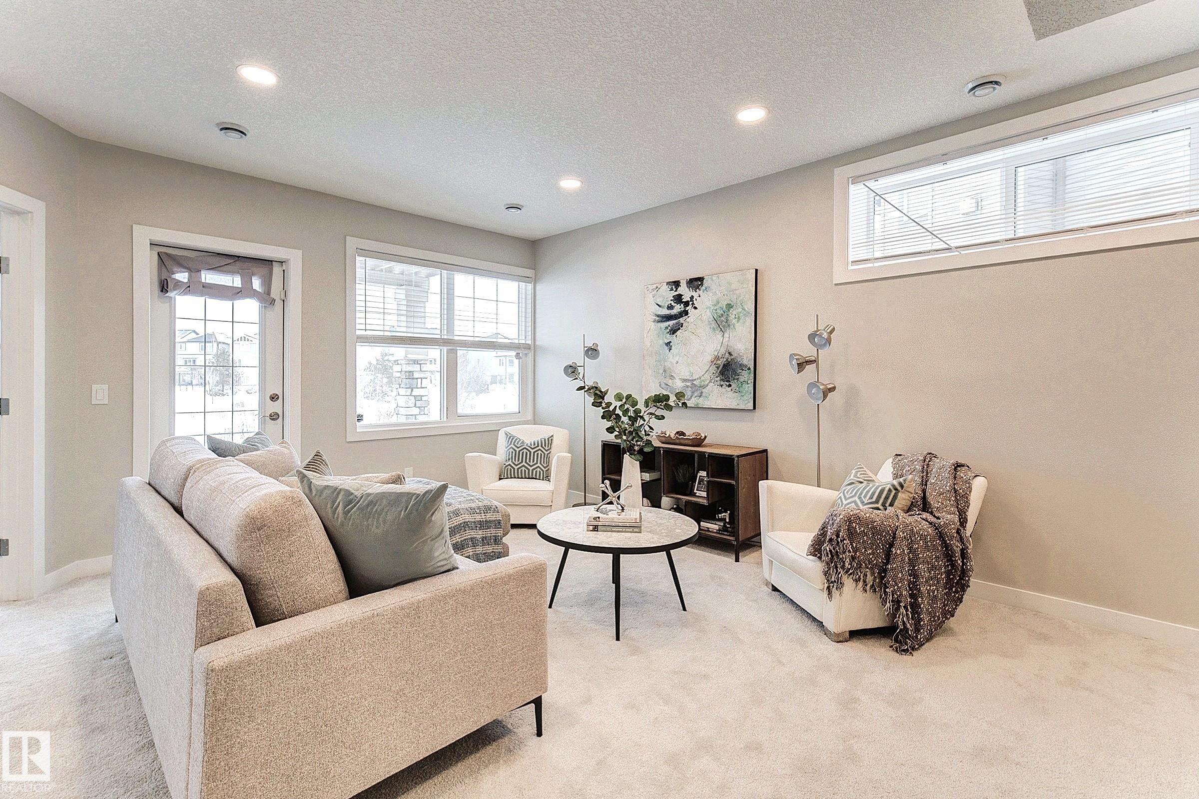 5441 Allbright Square, Edmonton, AB - Indoor