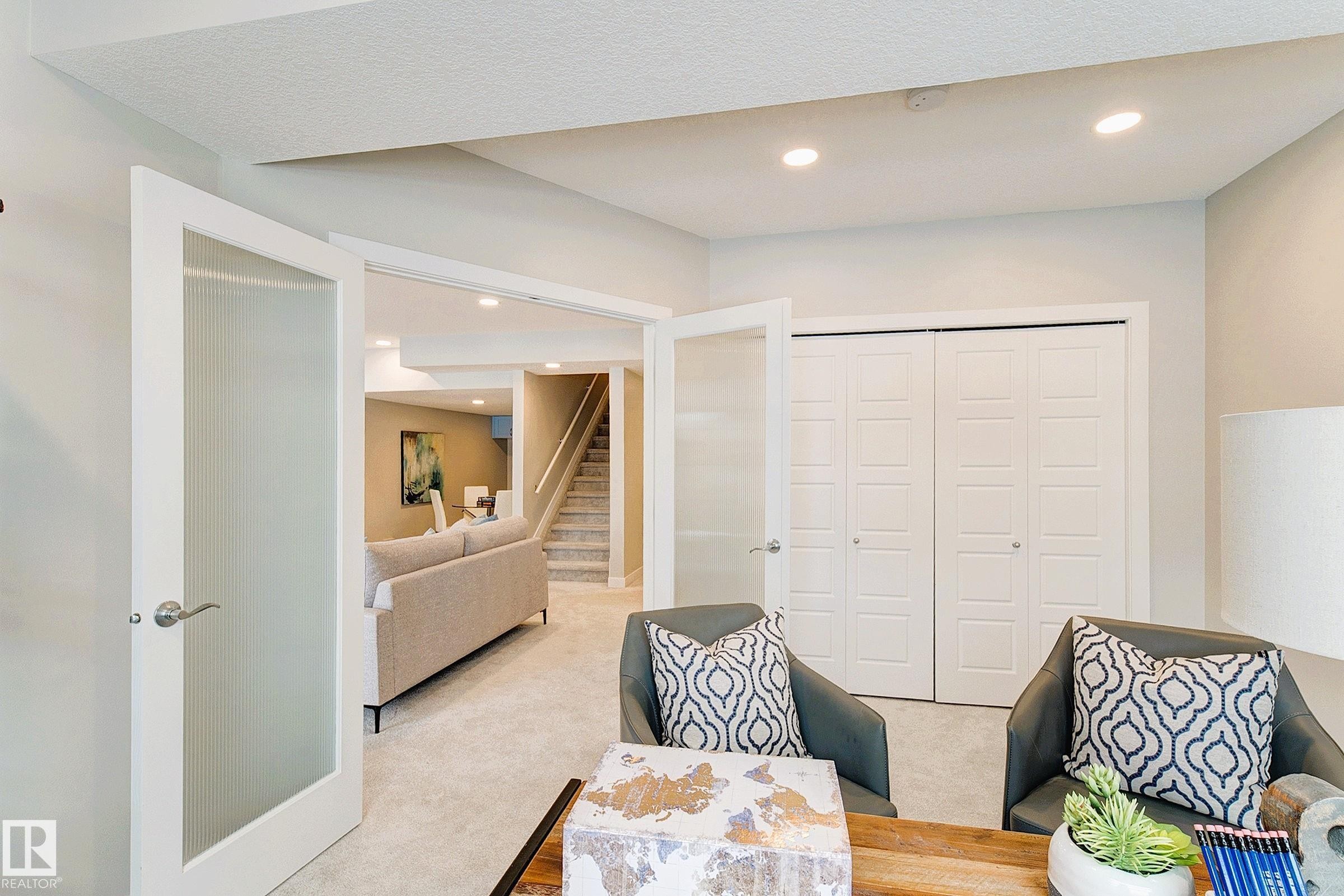 5441 Allbright Square, Edmonton, AB - Indoor