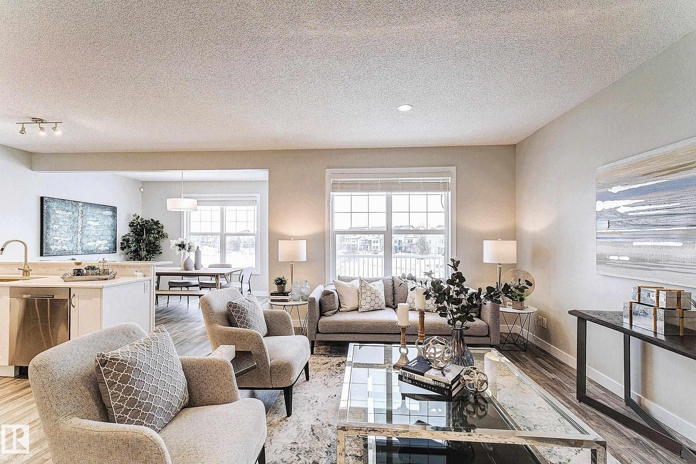 5441 Allbright Square, Edmonton, AB - Indoor Photo Showing Living Room