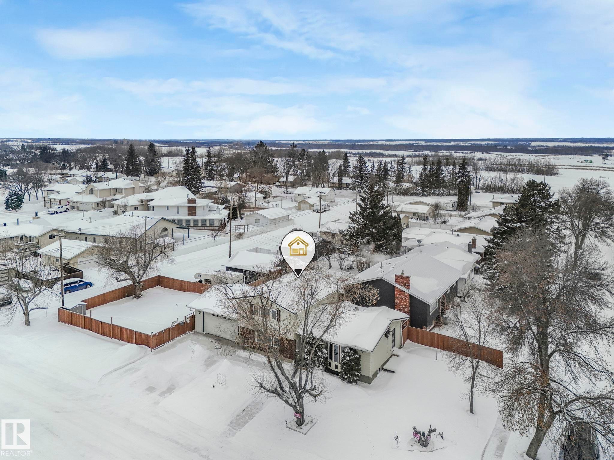 5204 47 Street, Redwater, AB - Outdoor With View