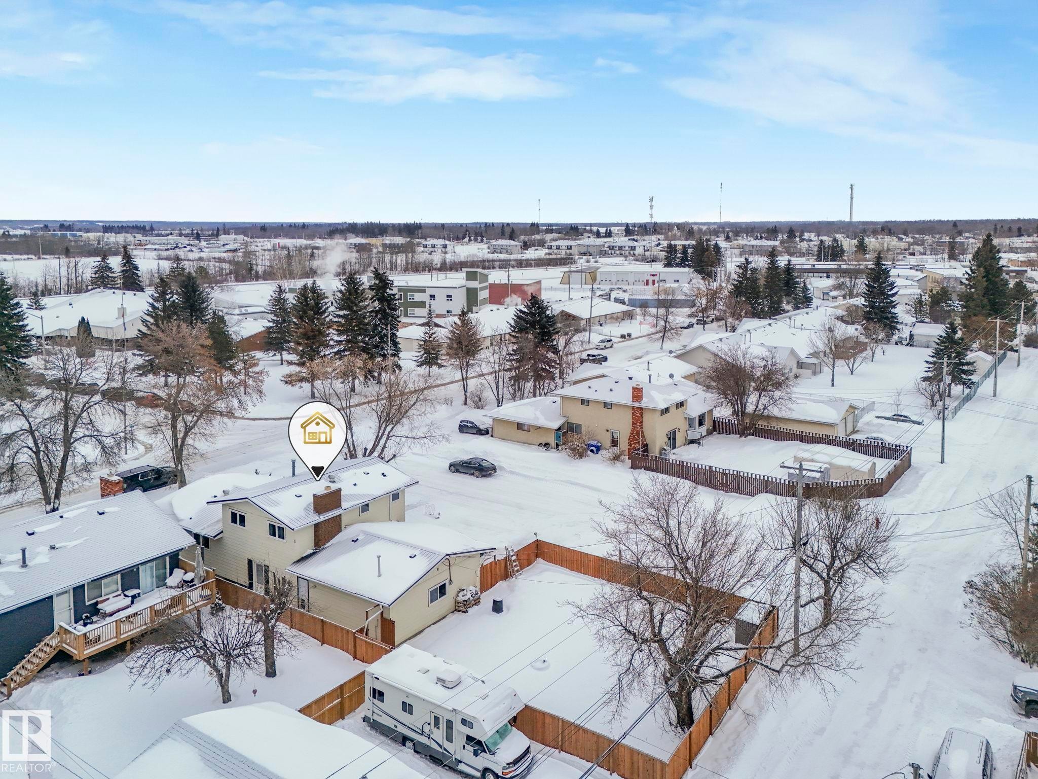 5204 47 Street, Redwater, AB - Outdoor With View
