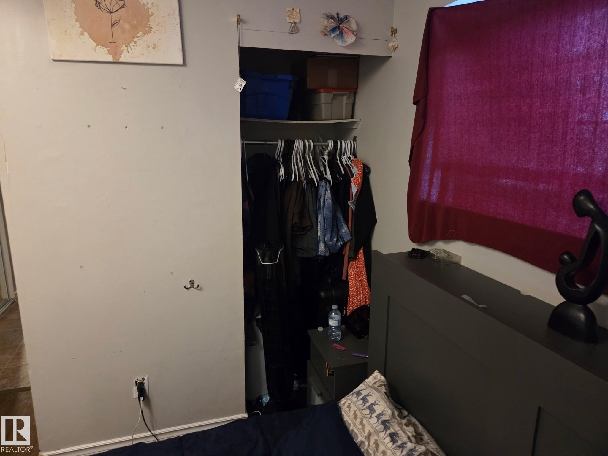 633 Willow Court, Edmonton, AB - Indoor