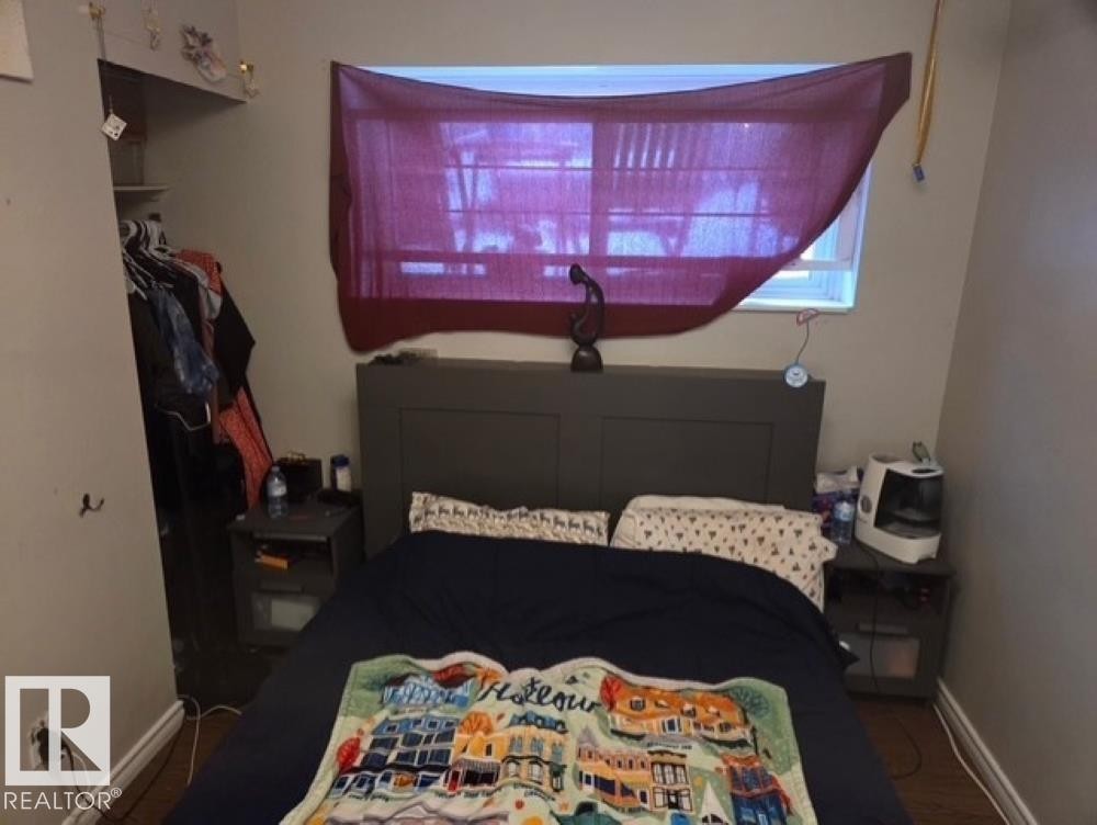 633 Willow Court, Edmonton, AB - Indoor Photo Showing Bedroom