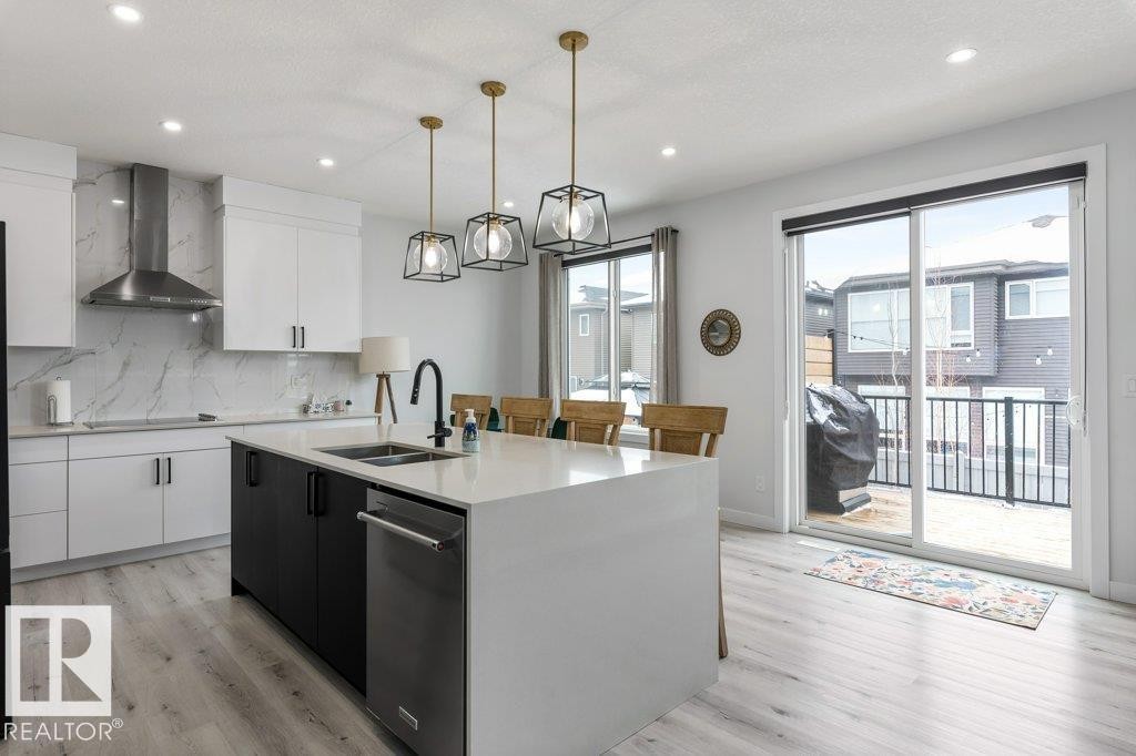 6464 King Wynd, Edmonton, AB - Indoor Photo Showing Kitchen With Double Sink With Upgraded Kitchen