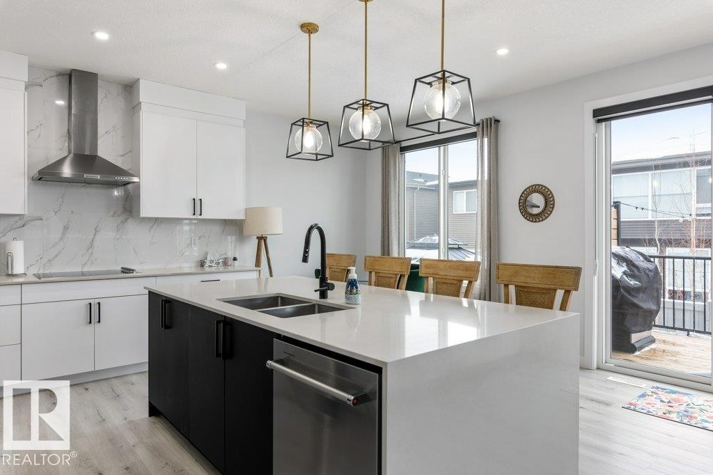 6464 King Wynd, Edmonton, AB - Indoor Photo Showing Kitchen With Double Sink With Upgraded Kitchen