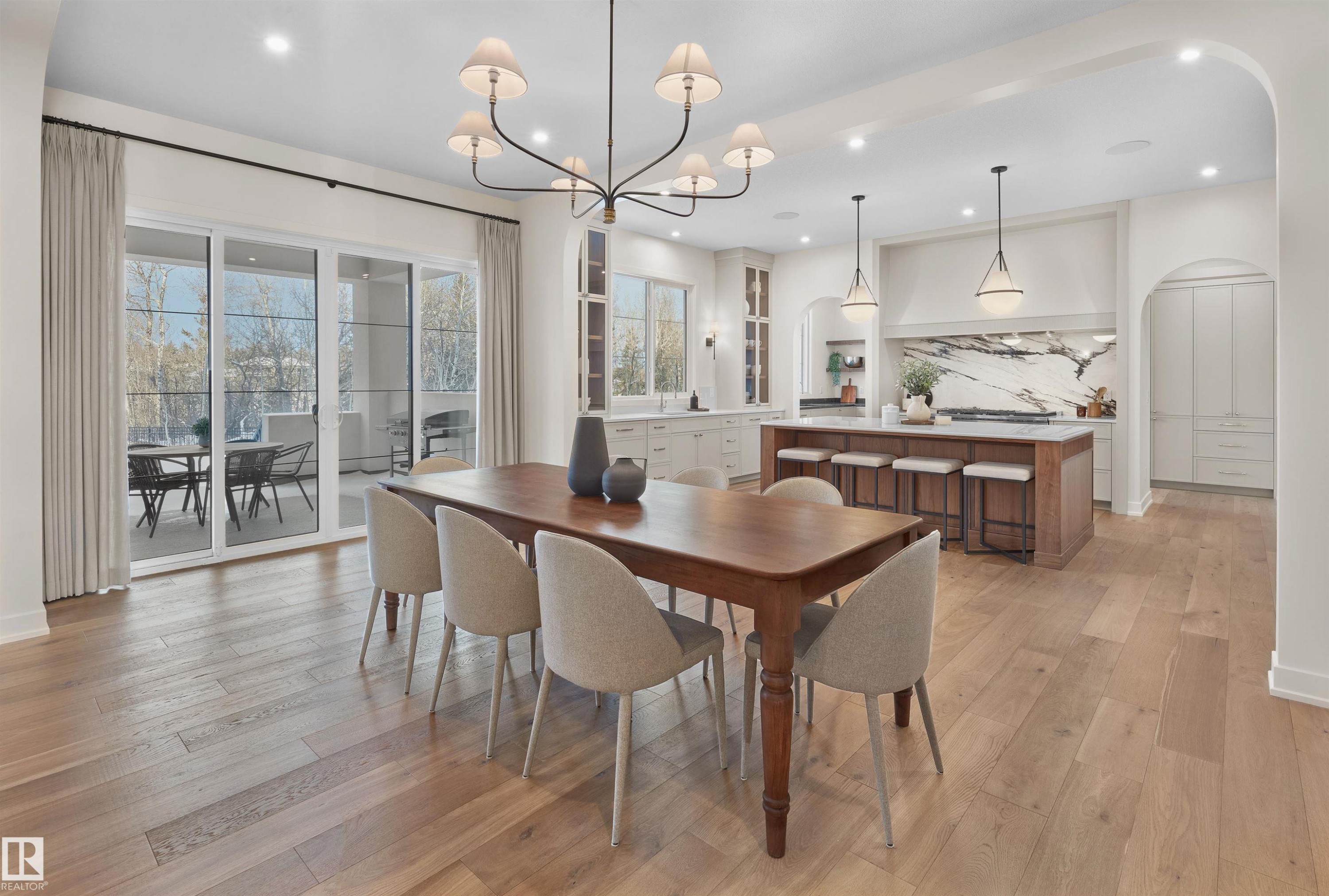 4183 Cameron Heights Point(E), Edmonton, AB - Indoor Photo Showing Dining Room