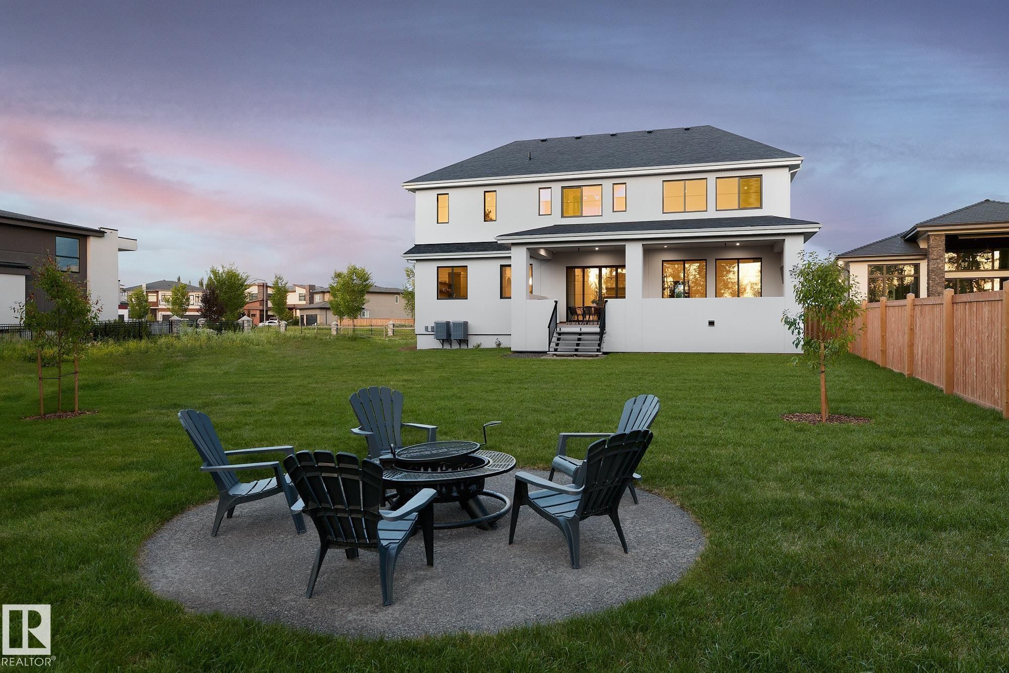 4183 Cameron Heights Point(E), Edmonton, AB - Outdoor