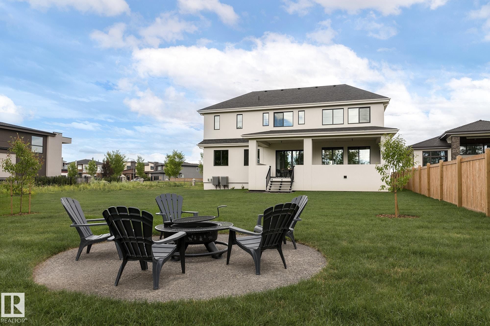 4183 Cameron Heights Point(E), Edmonton, AB - Outdoor