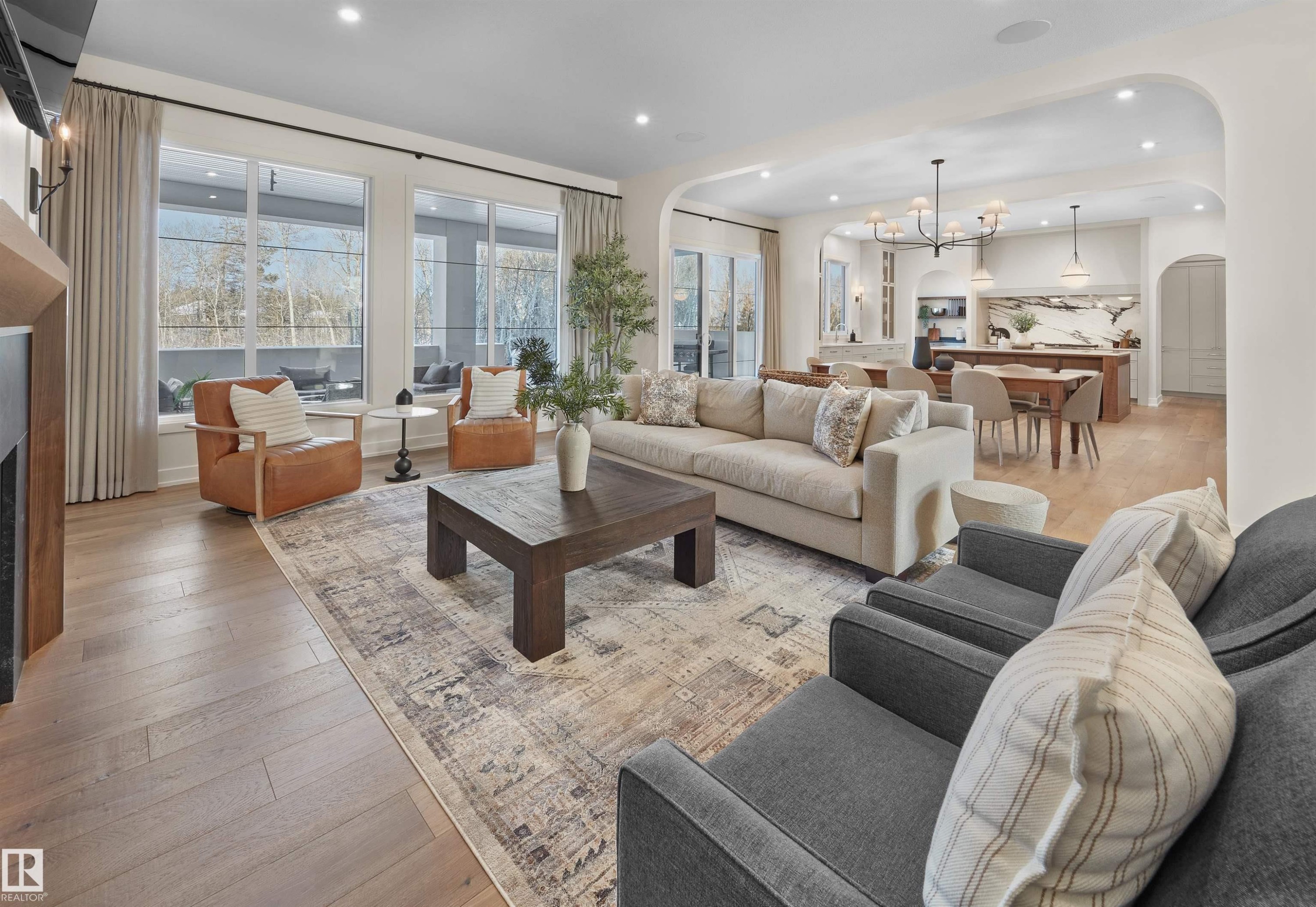 4183 Cameron Heights Point(E), Edmonton, AB - Indoor Photo Showing Living Room