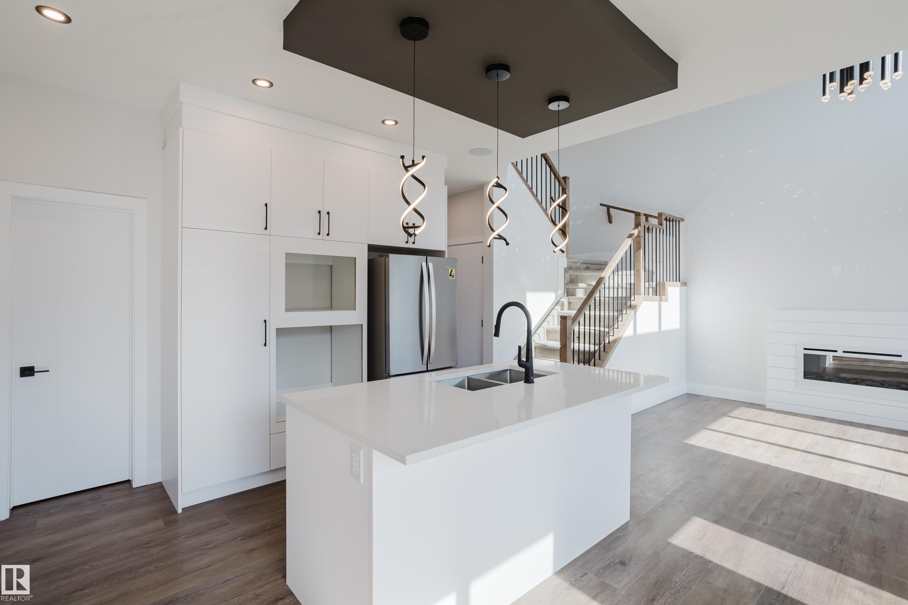 329 Balsam Link, Leduc, AB - Indoor Photo Showing Kitchen With Upgraded Kitchen