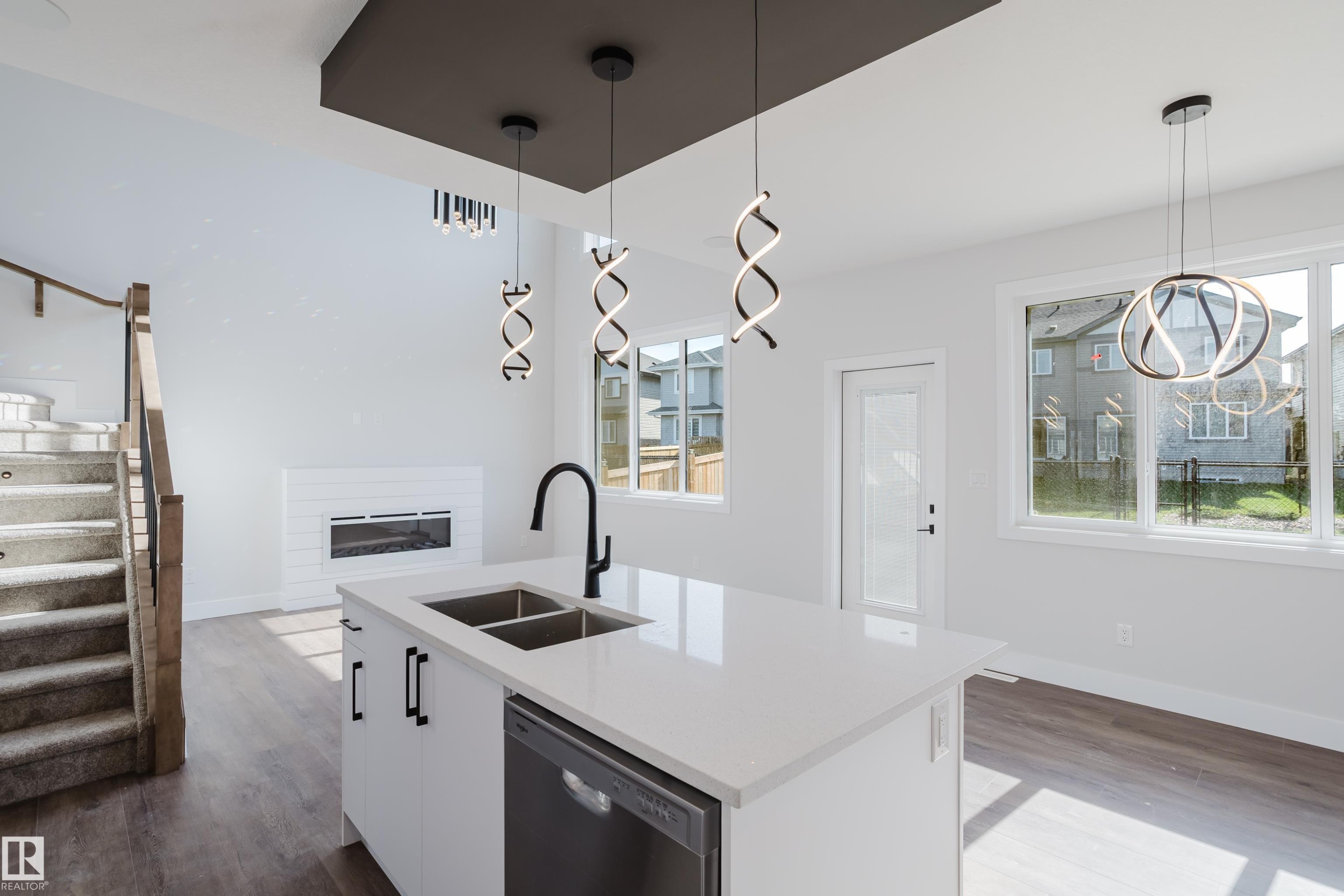 329 Balsam Link, Leduc, AB - Indoor Photo Showing Kitchen With Double Sink With Upgraded Kitchen