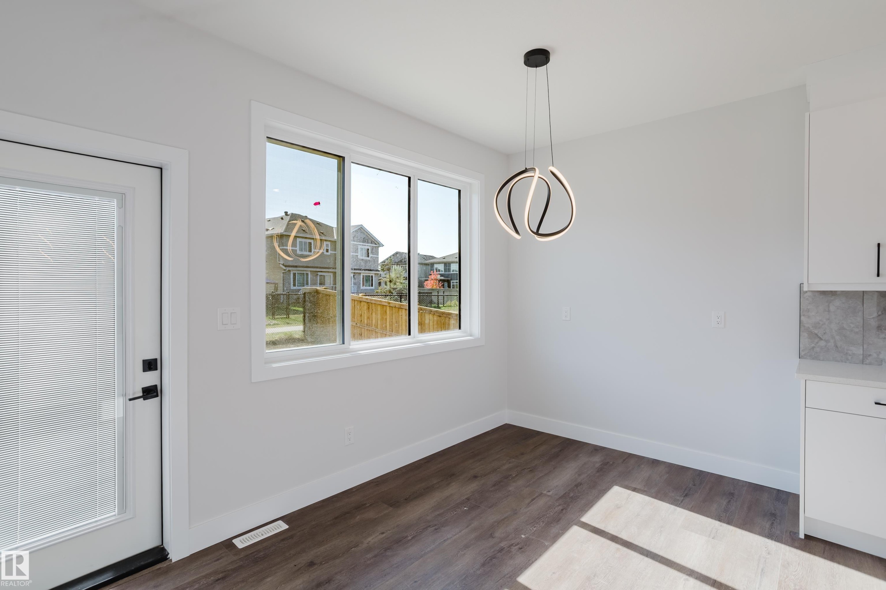 329 Balsam Link, Leduc, AB - Indoor Photo Showing Other Room