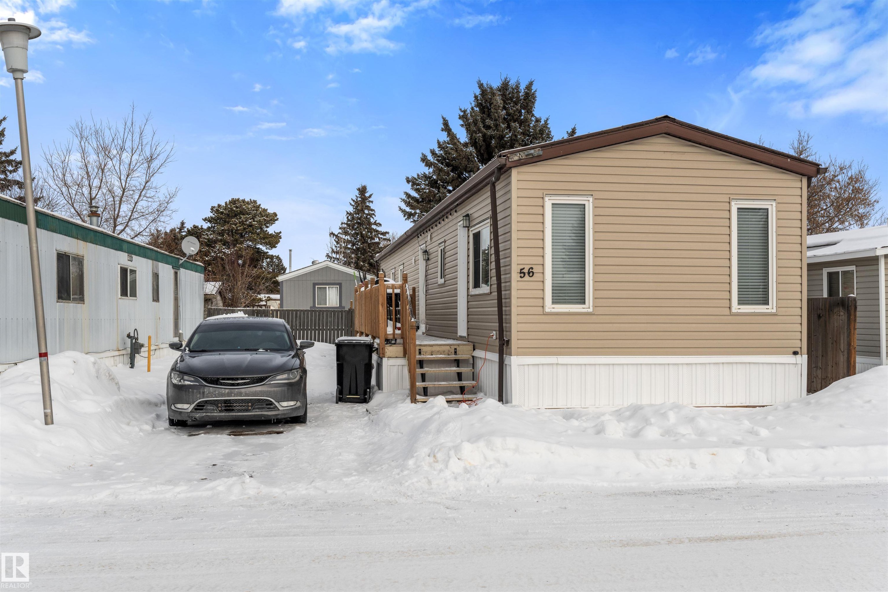 View of snowy exterior - 56 Westview Boulevard, Edmonton, AB - Outdoor