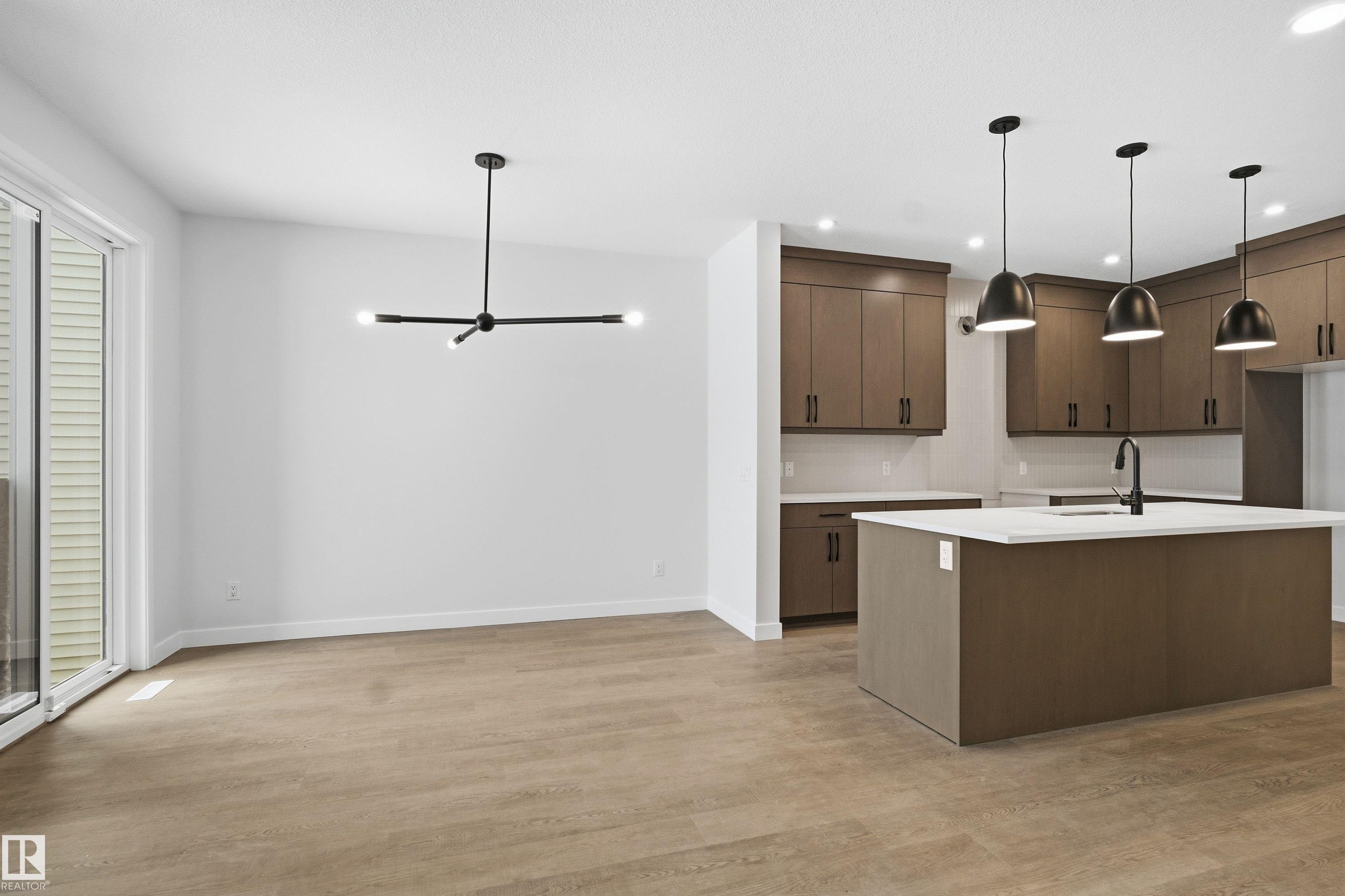 8964 Elves Loop, Edmonton, AB - Indoor Photo Showing Kitchen