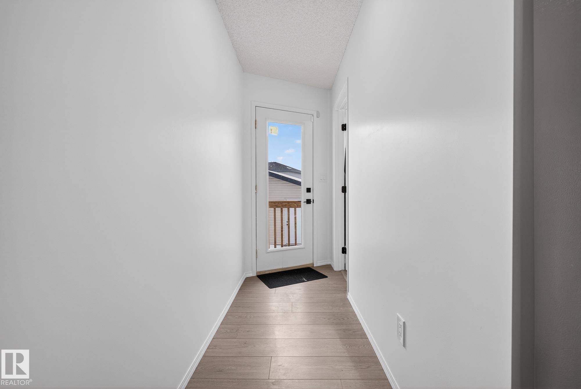 4503 149 Avenue, Edmonton, AB - Indoor Photo Showing Other Room