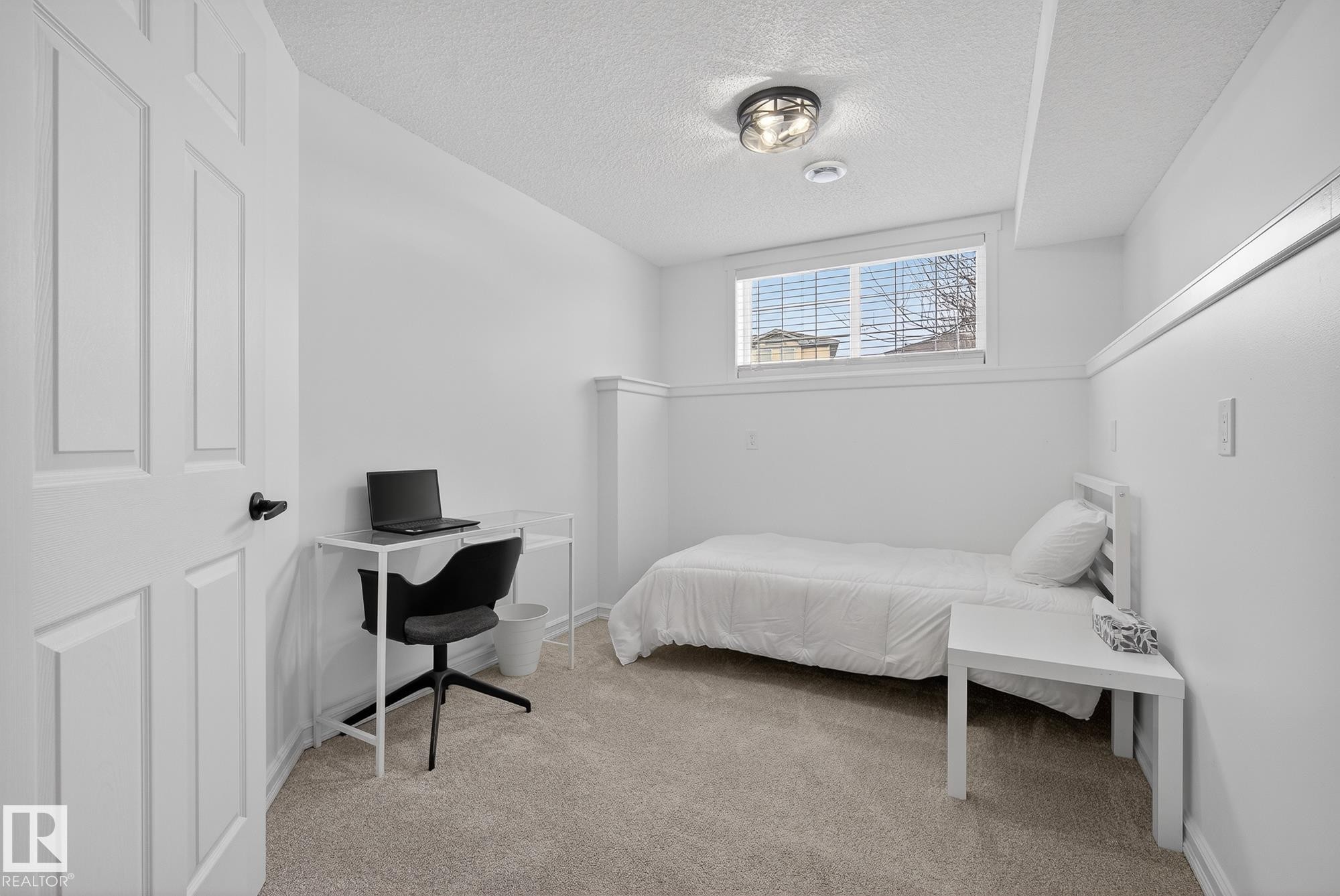 4503 149 Avenue, Edmonton, AB - Indoor Photo Showing Bedroom