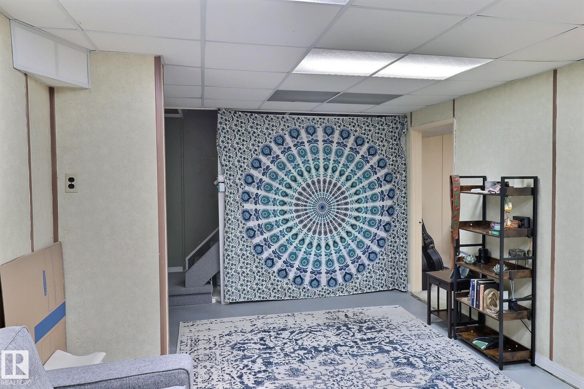 18285 84 Avenue, Edmonton, AB - Indoor Photo Showing Other Room