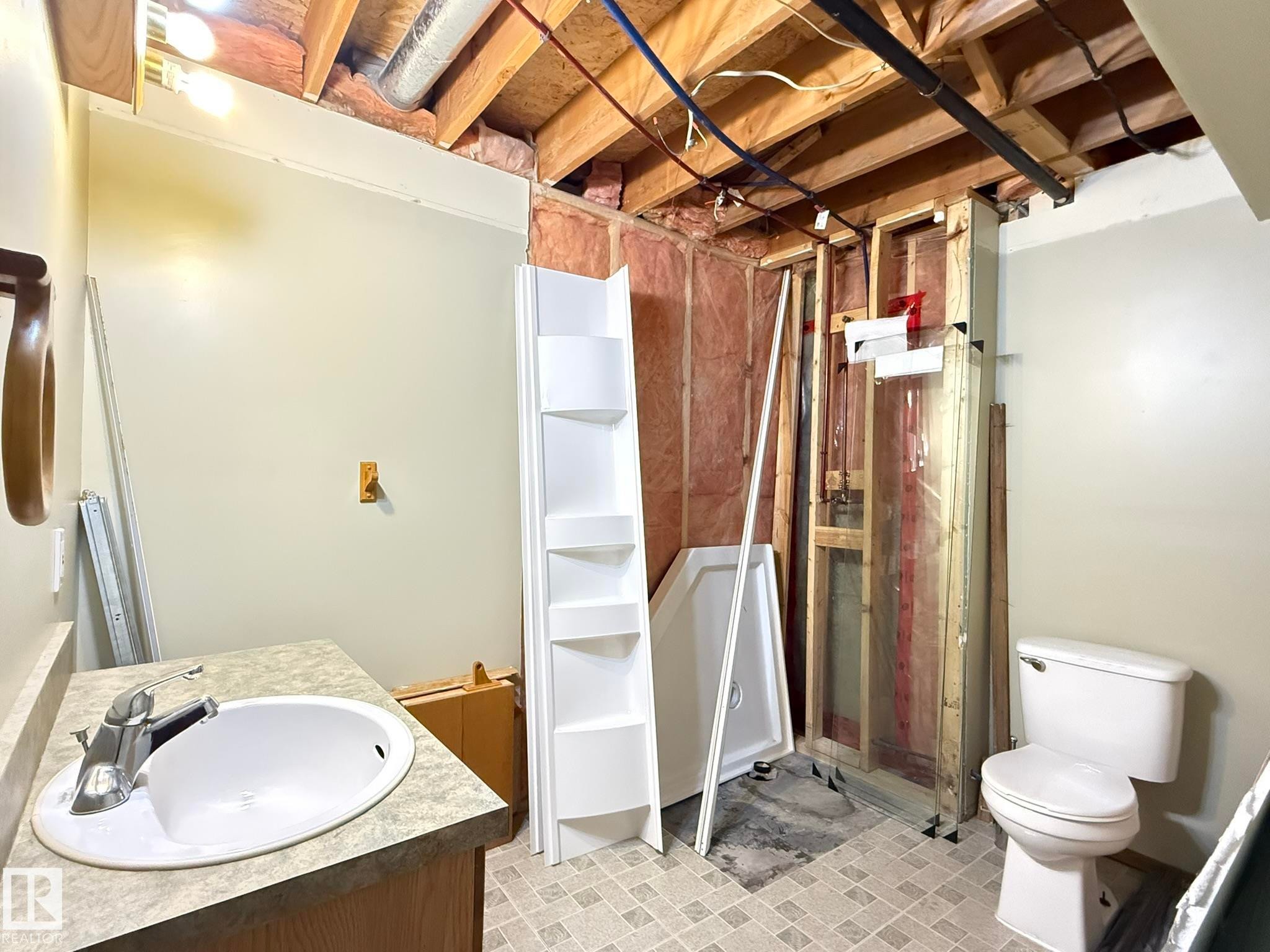 1 Bamber Place, Leduc, AB - Indoor Photo Showing Other Room