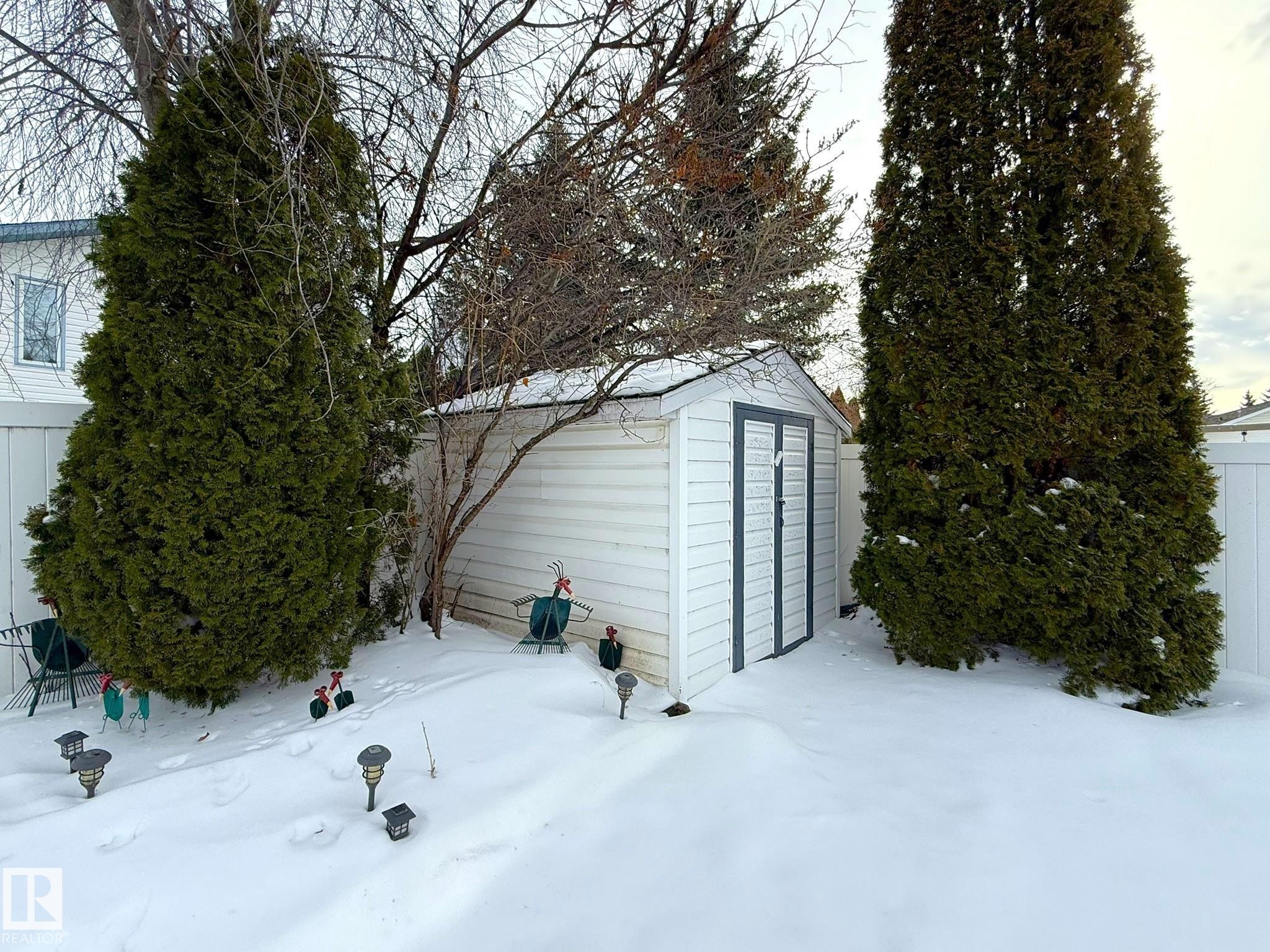 1 Bamber Place, Leduc, AB - Outdoor