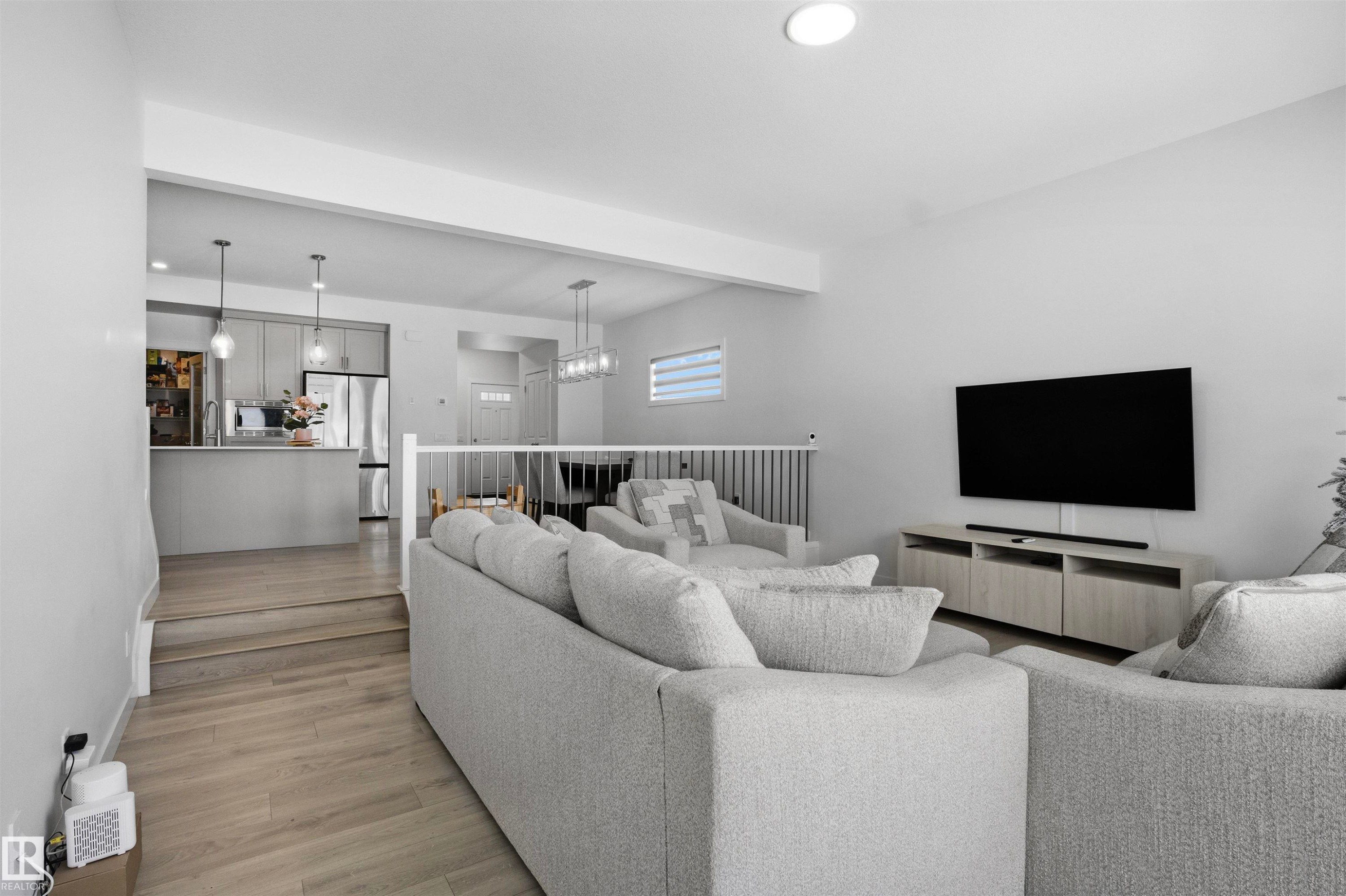 3888 Chrustawka Place, Edmonton, AB - Indoor Photo Showing Living Room