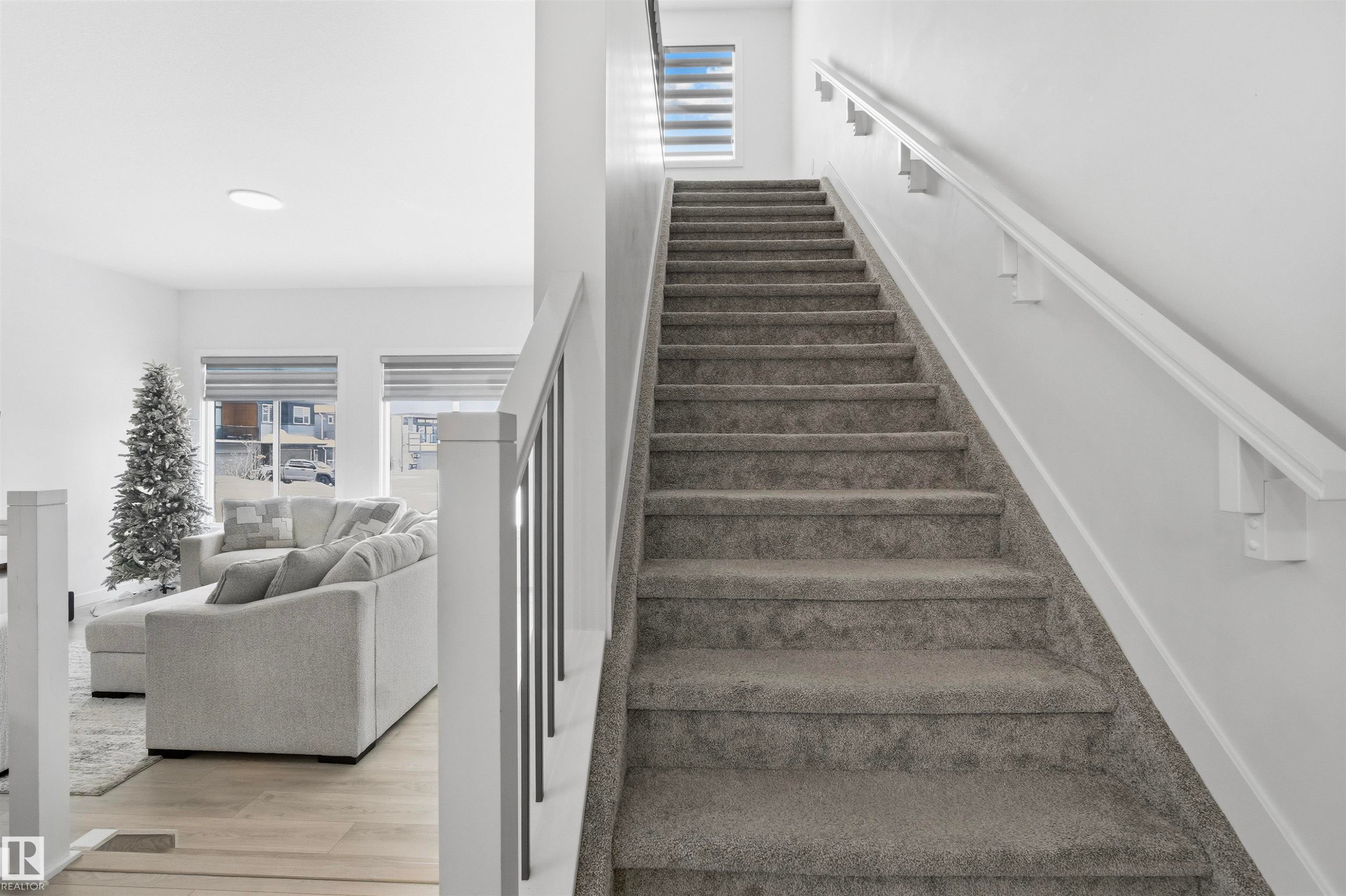 3888 Chrustawka Place, Edmonton, AB - Indoor Photo Showing Other Room