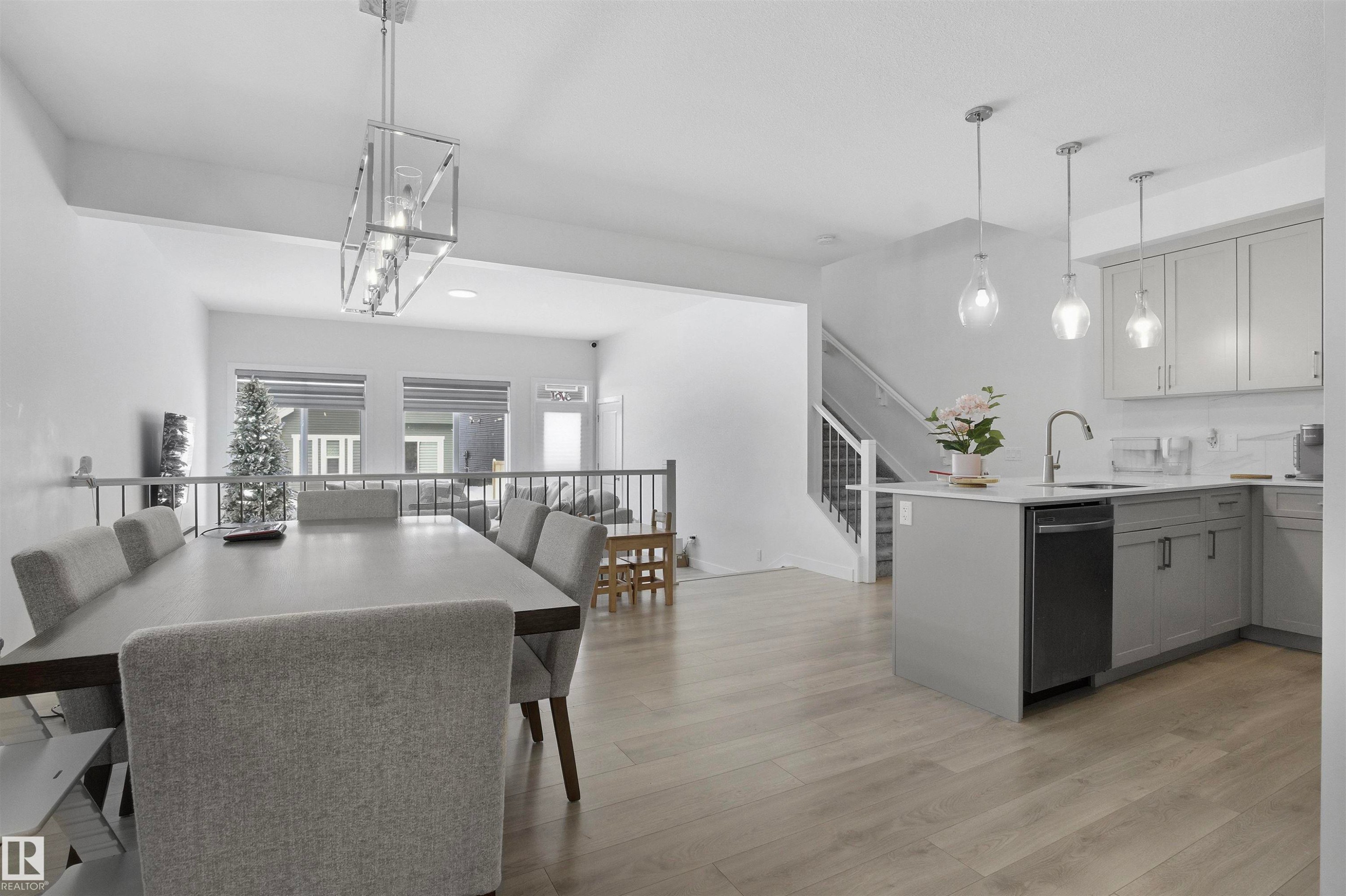 3888 Chrustawka Place, Edmonton, AB - Indoor