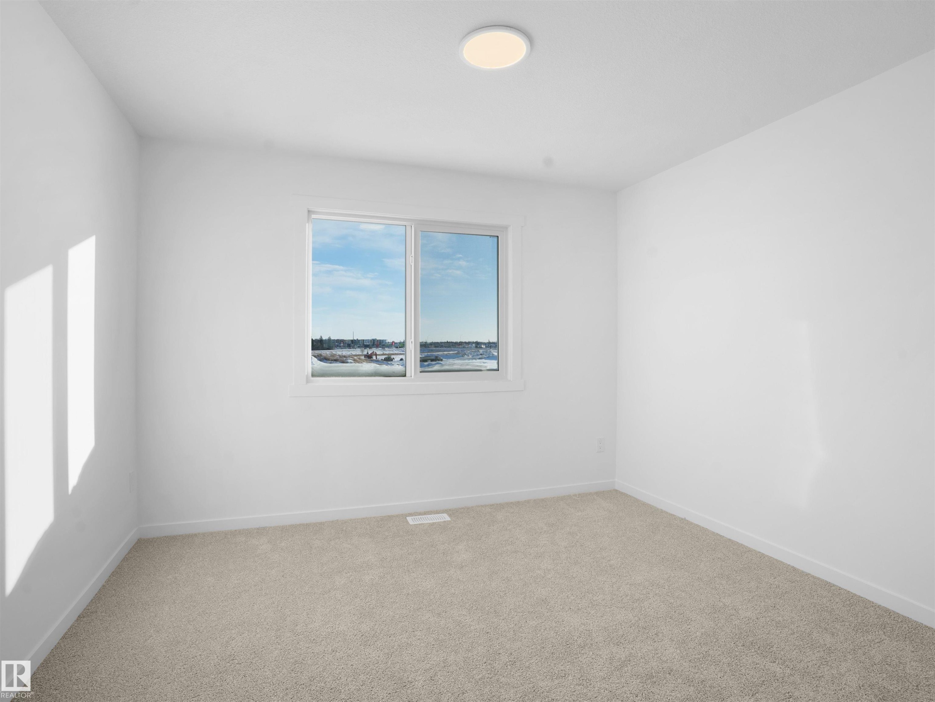 2706 Alces Way, Edmonton, AB - Indoor Photo Showing Other Room