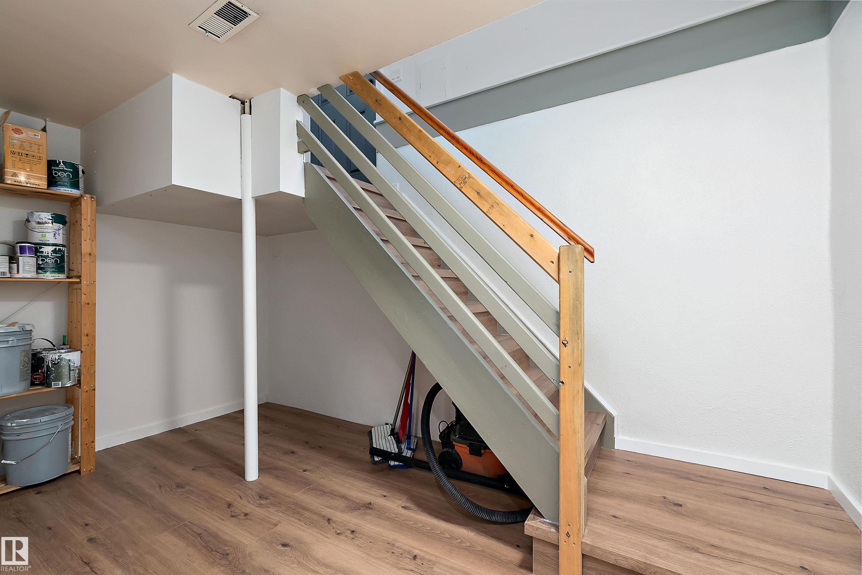 9239 Ottewell Road, Edmonton, AB - Indoor Photo Showing Other Room