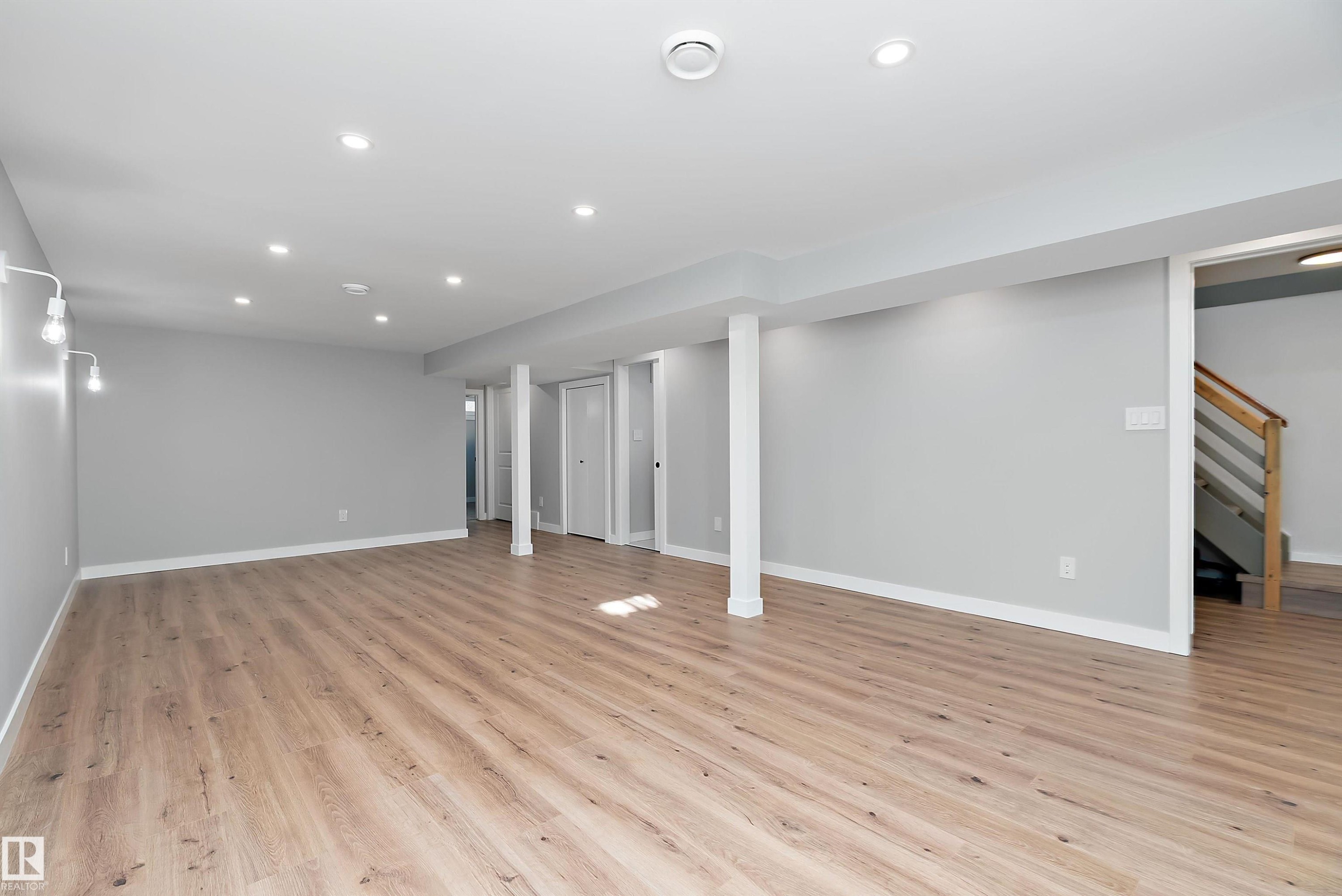 9239 Ottewell Road, Edmonton, AB - Indoor Photo Showing Other Room