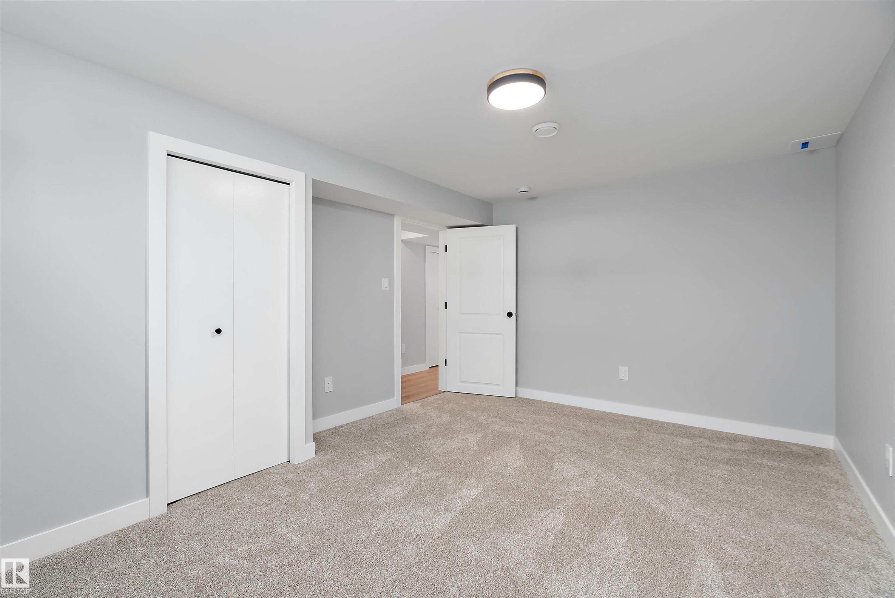 9239 Ottewell Road, Edmonton, AB - Indoor Photo Showing Other Room