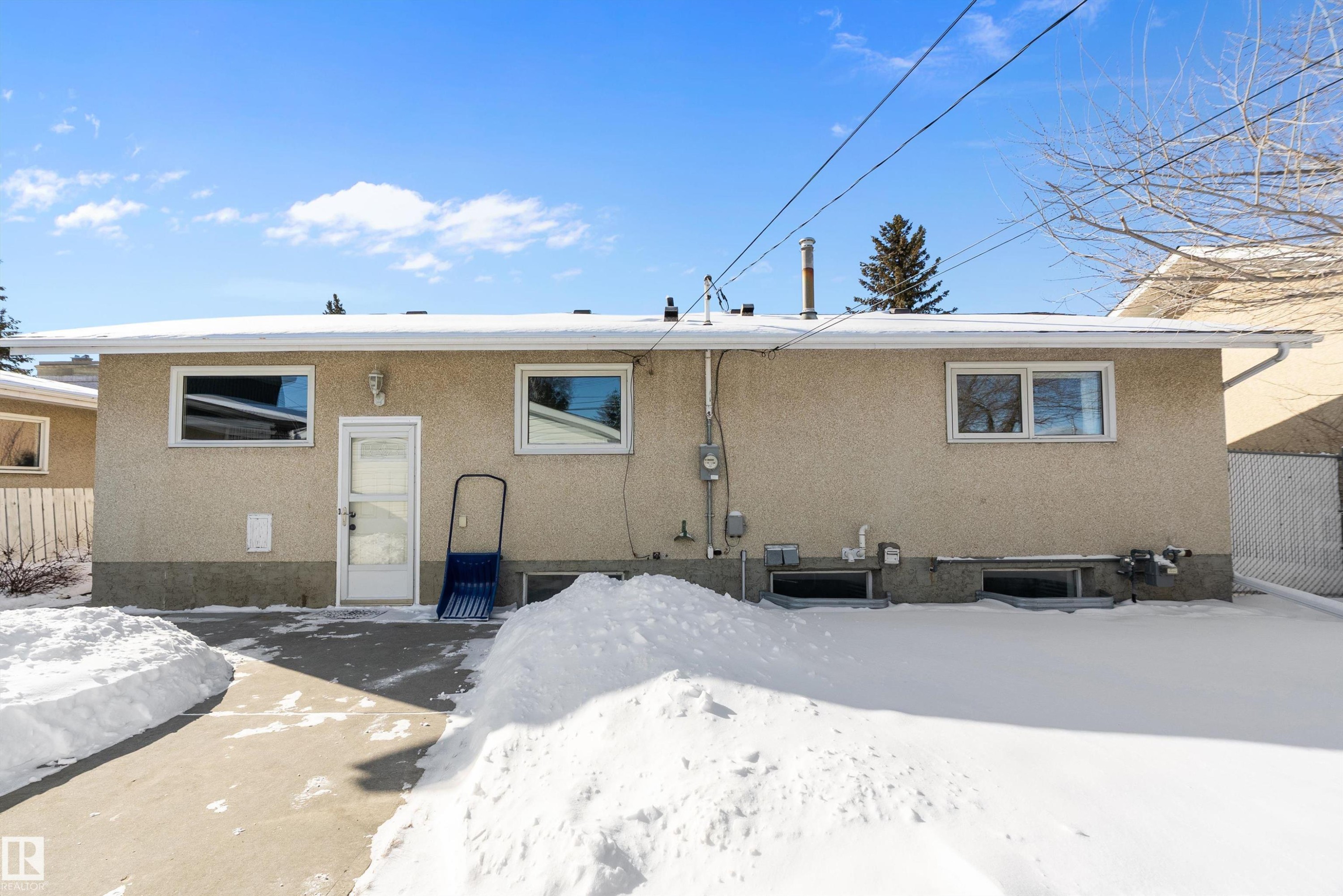 9239 Ottewell Road, Edmonton, AB - Outdoor