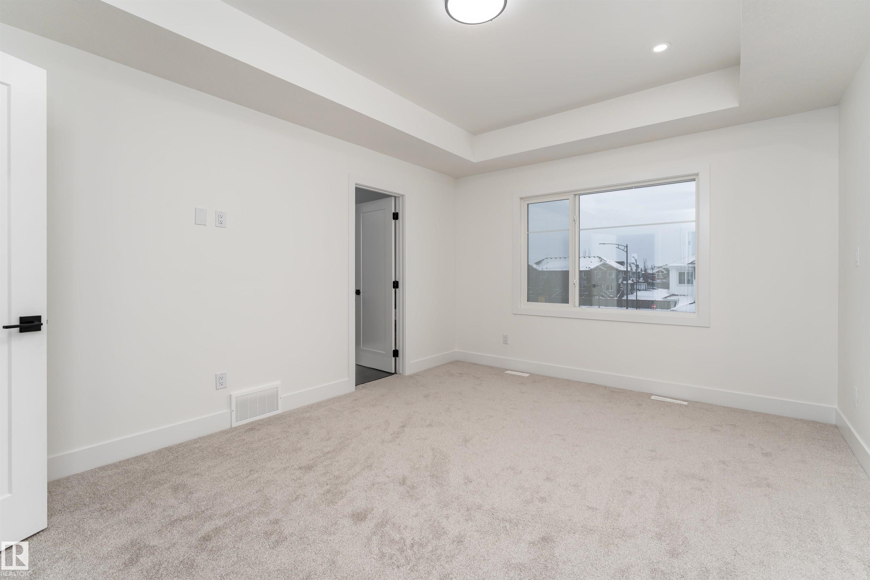 3103 Magpie Way, Edmonton, AB - Indoor Photo Showing Other Room