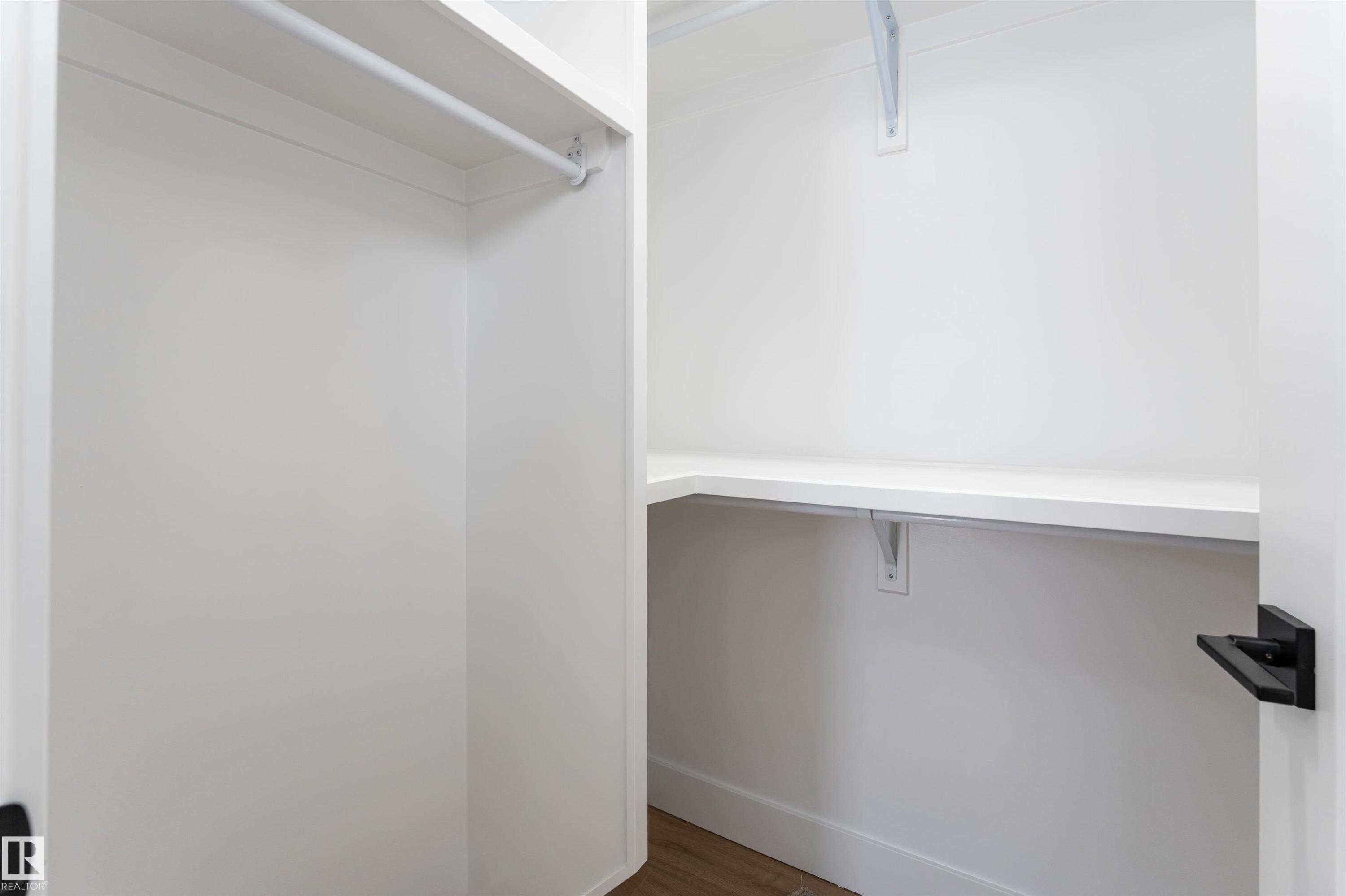 3103 Magpie Way, Edmonton, AB - Indoor With Storage