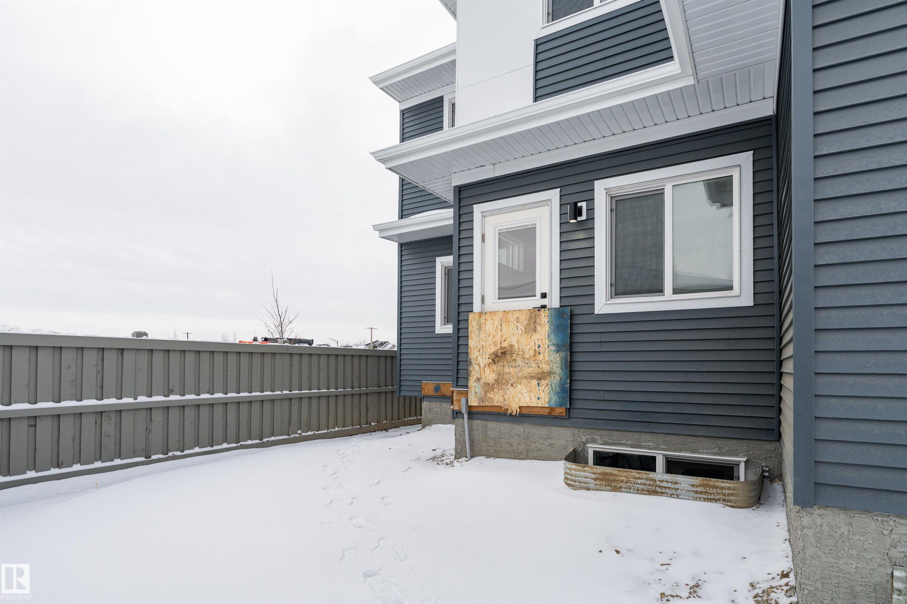 3103 Magpie Way, Edmonton, AB - Outdoor