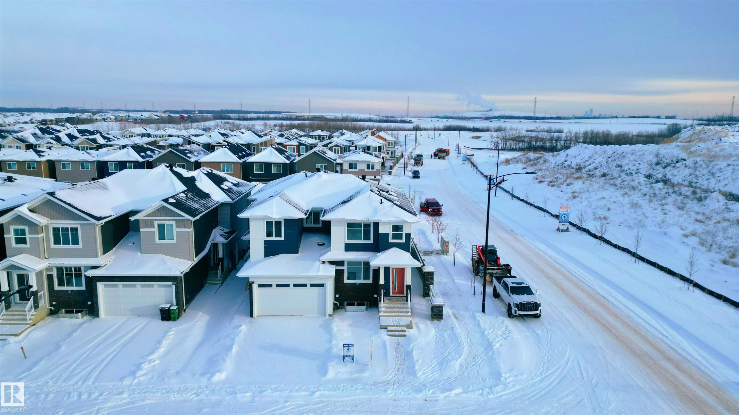 3103 Magpie Way, Edmonton, AB - Outdoor With Facade