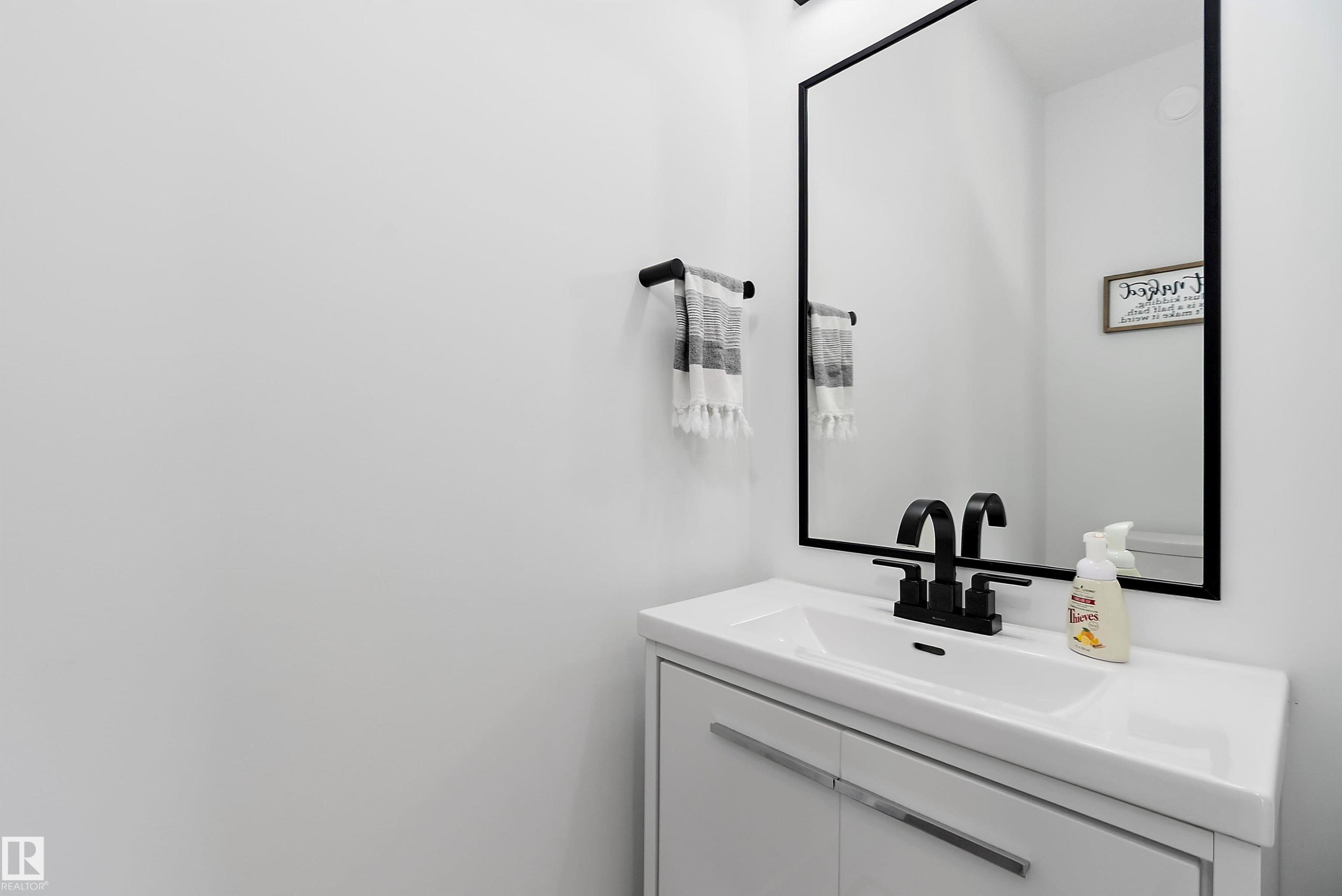 #621 55101 Ste. Anne Trail, Rural Lac Ste. Anne County, AB - Indoor Photo Showing Bathroom