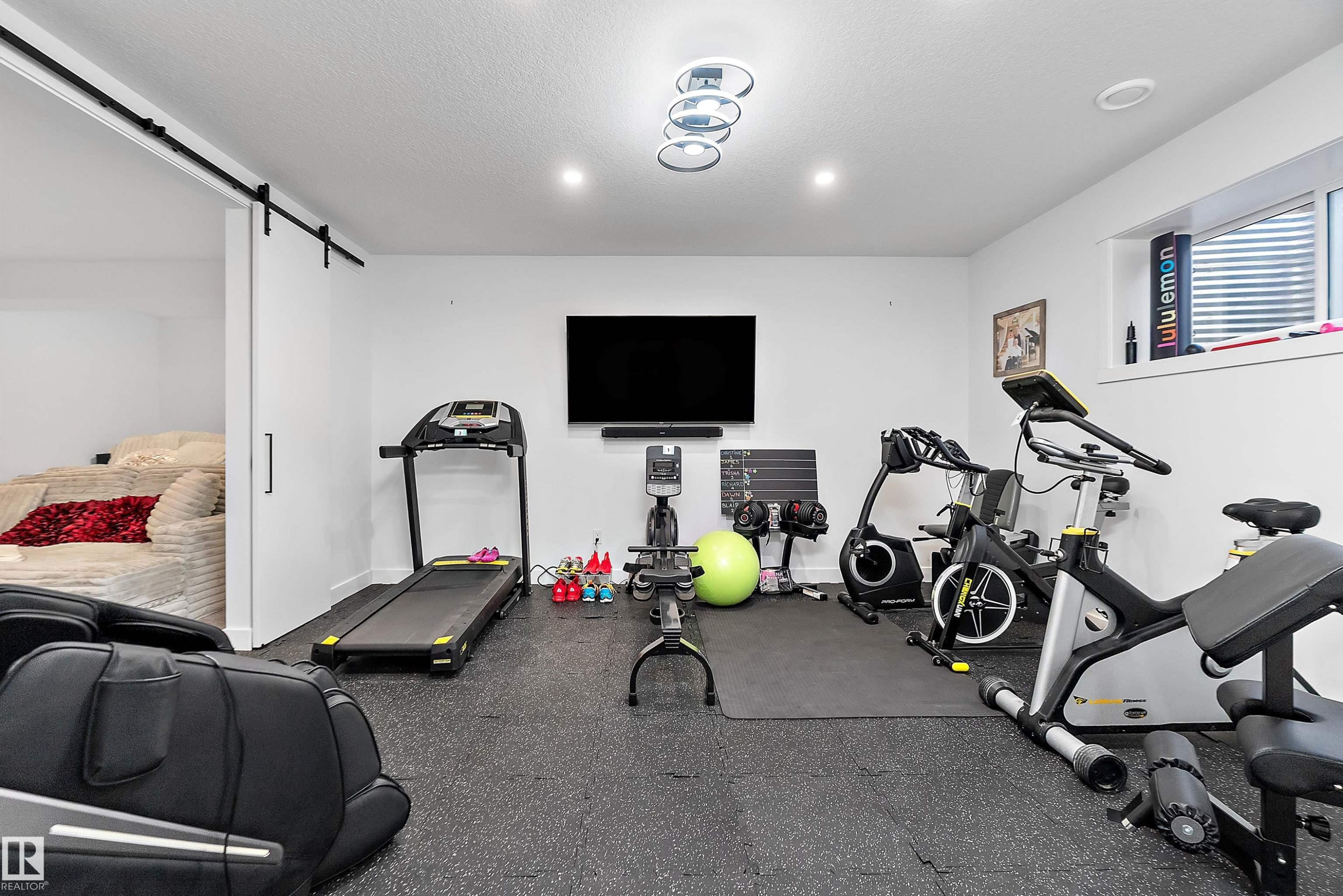 #621 55101 Ste. Anne Trail, Rural Lac Ste. Anne County, AB - Indoor Photo Showing Gym Room