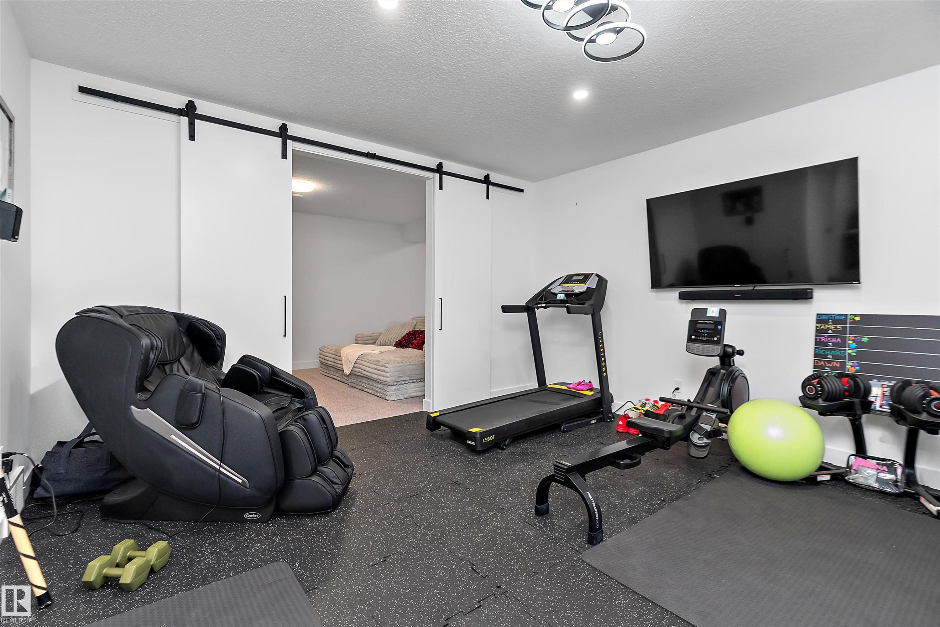 #621 55101 Ste. Anne Trail, Rural Lac Ste. Anne County, AB - Indoor Photo Showing Gym Room