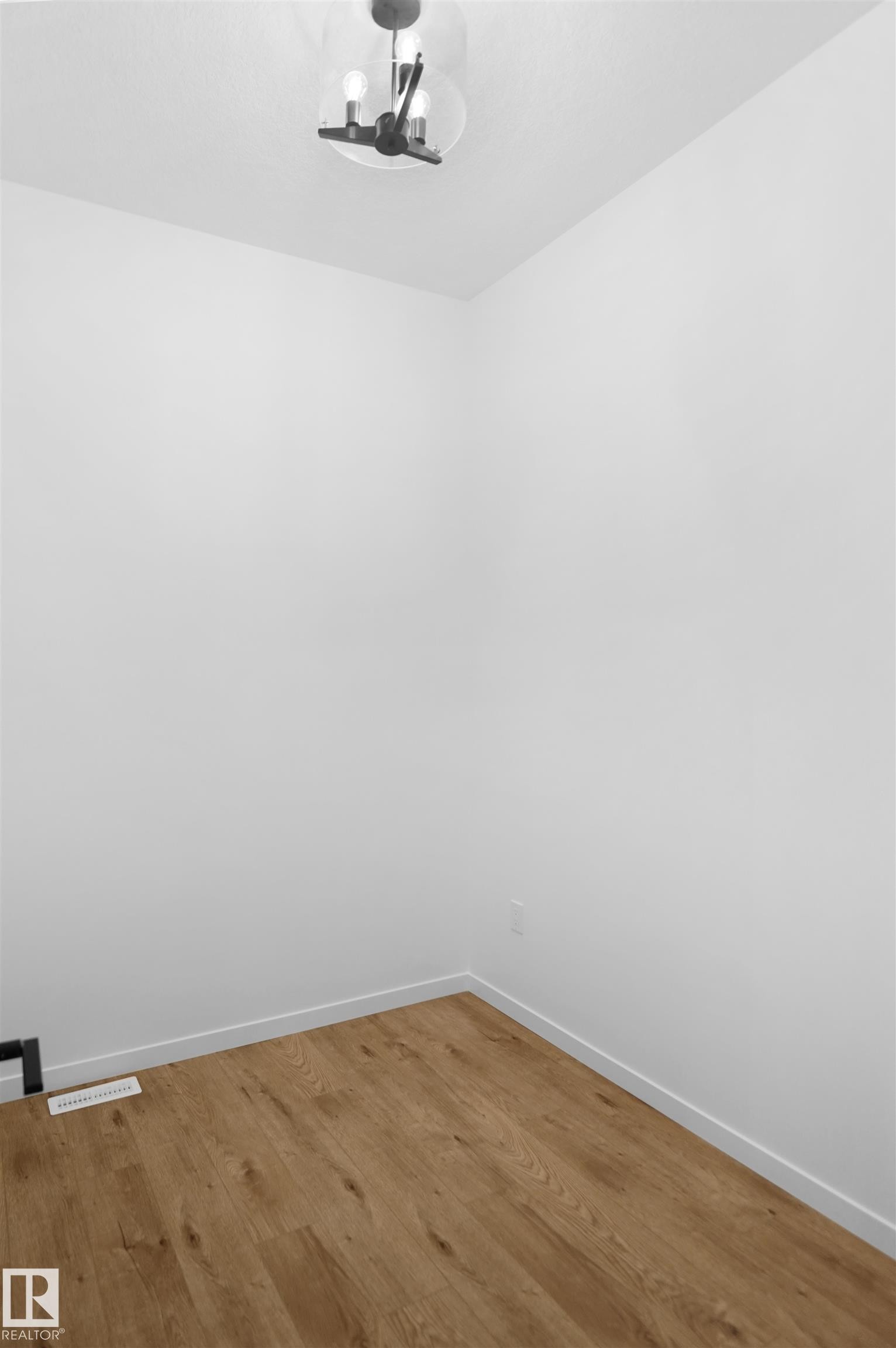 7515 Observer Lane, Edmonton, AB - Indoor Photo Showing Other Room